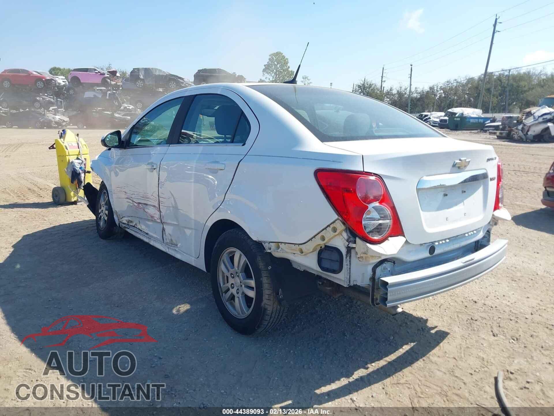 CHEVROLET SONIC 2013 - 1G1JC5SB3D4167659
