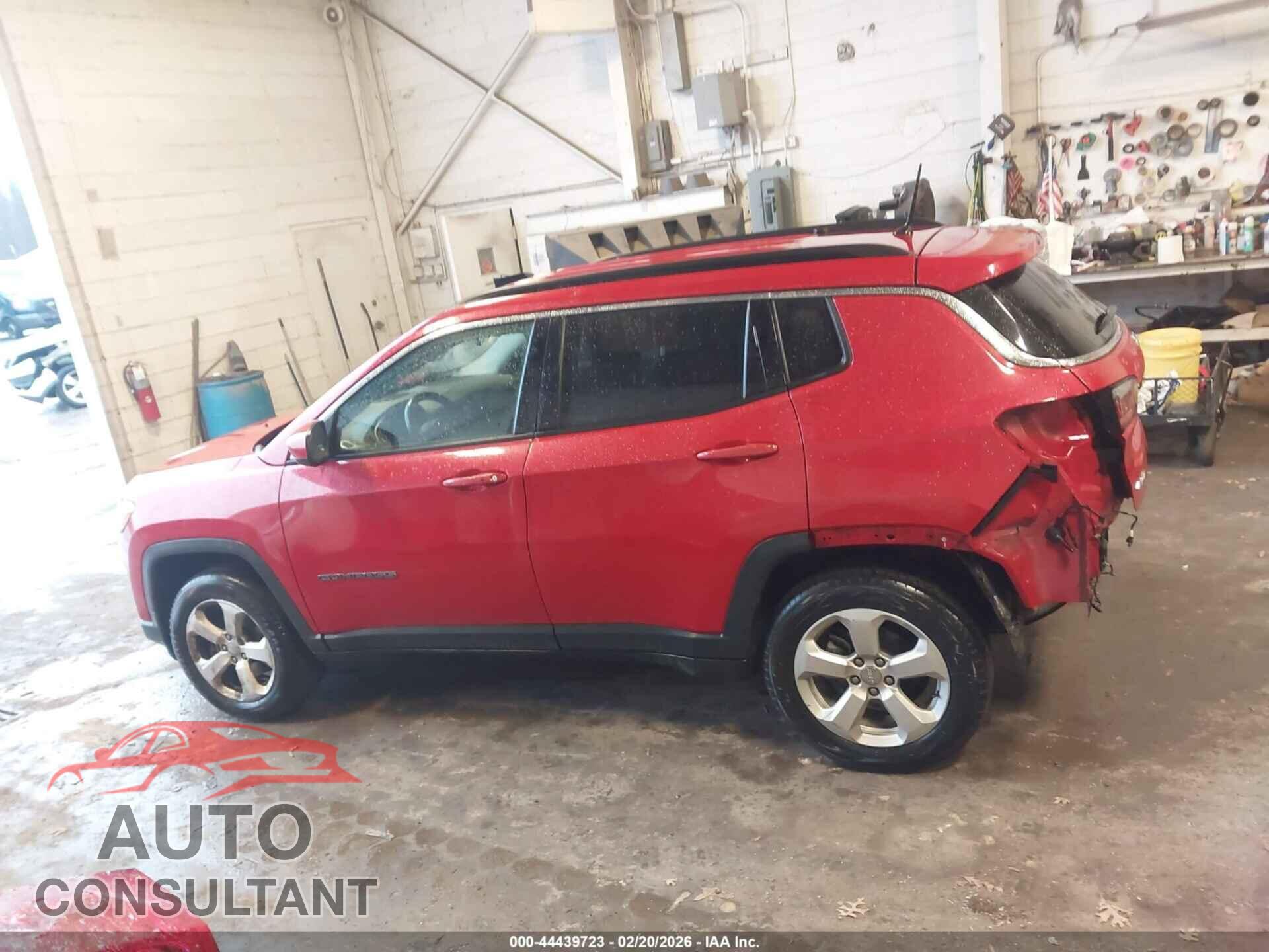 JEEP COMPASS 2018 - 3C4NJDBB2JT192566