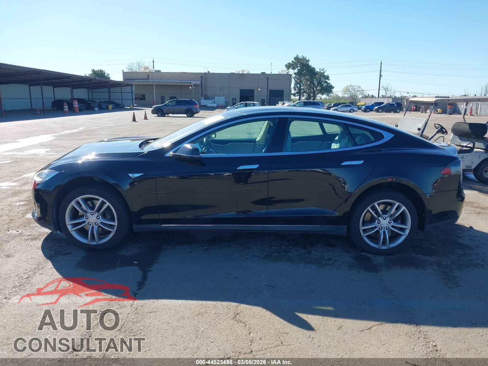 TESLA MODEL S 2013 - 5YJSA1DN4DFP08650