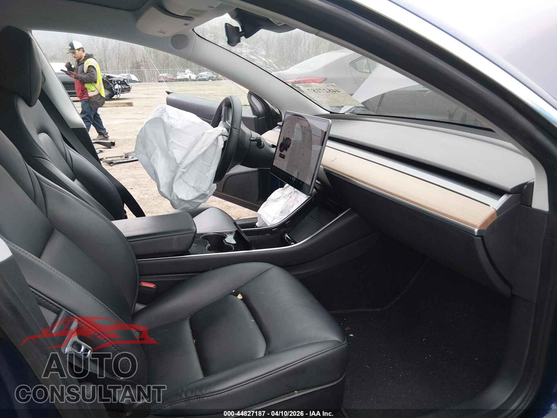 TESLA MODEL 3 2020 - 5YJ3E1EB8LF617439