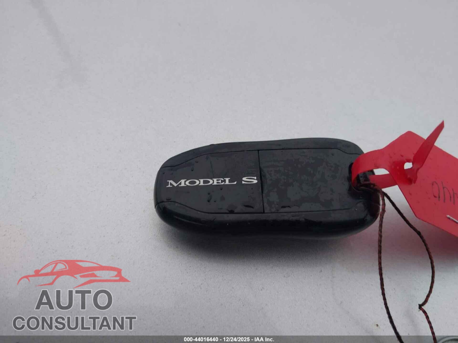 TESLA MODEL S 2015 - 5YJSA1S2XFF097437