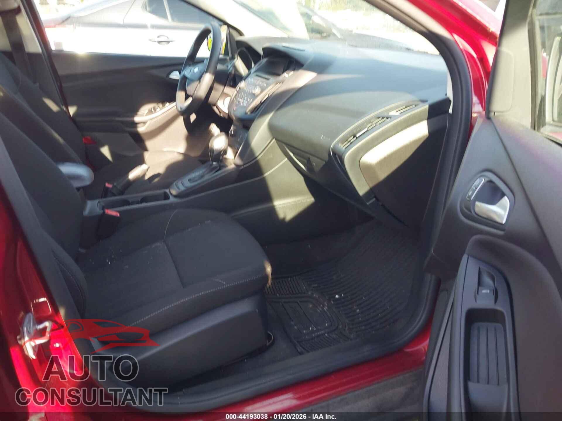 FORD FOCUS 2017 - 1FADP3K25HL344520