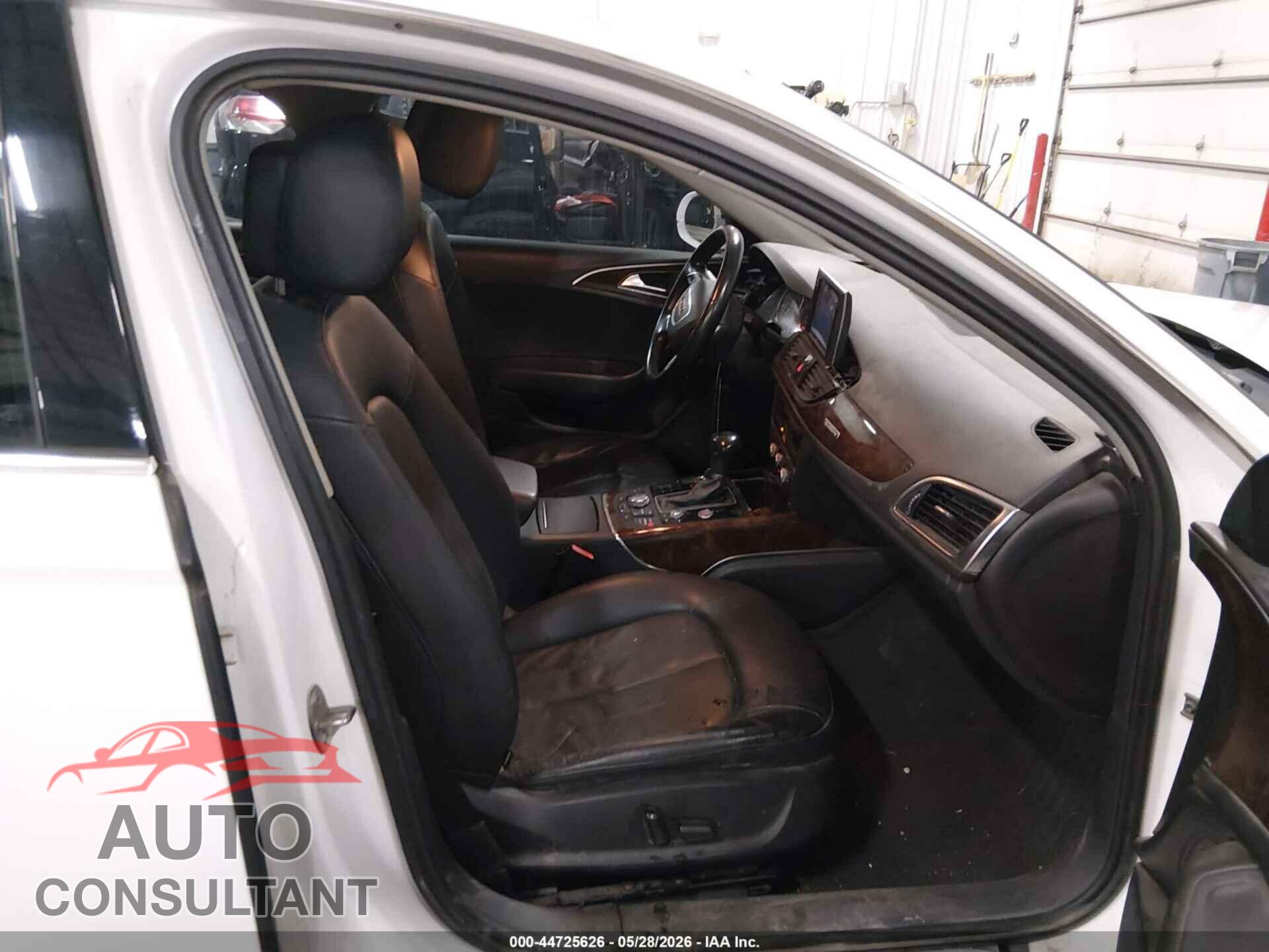 AUDI A6 2013 - WAUGFAFC8DN058156