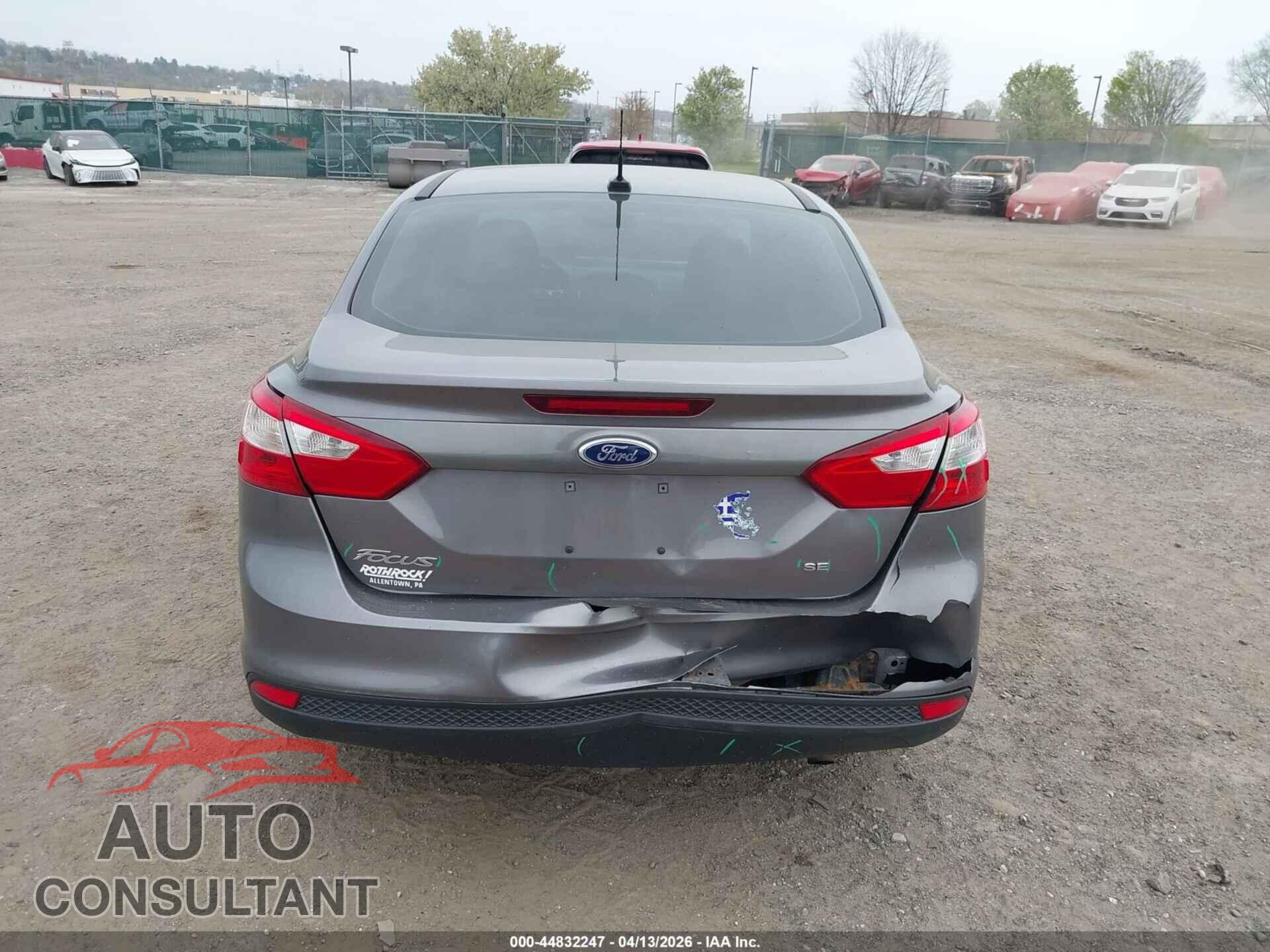 FORD FOCUS 2014 - 1FADP3F28EL377792