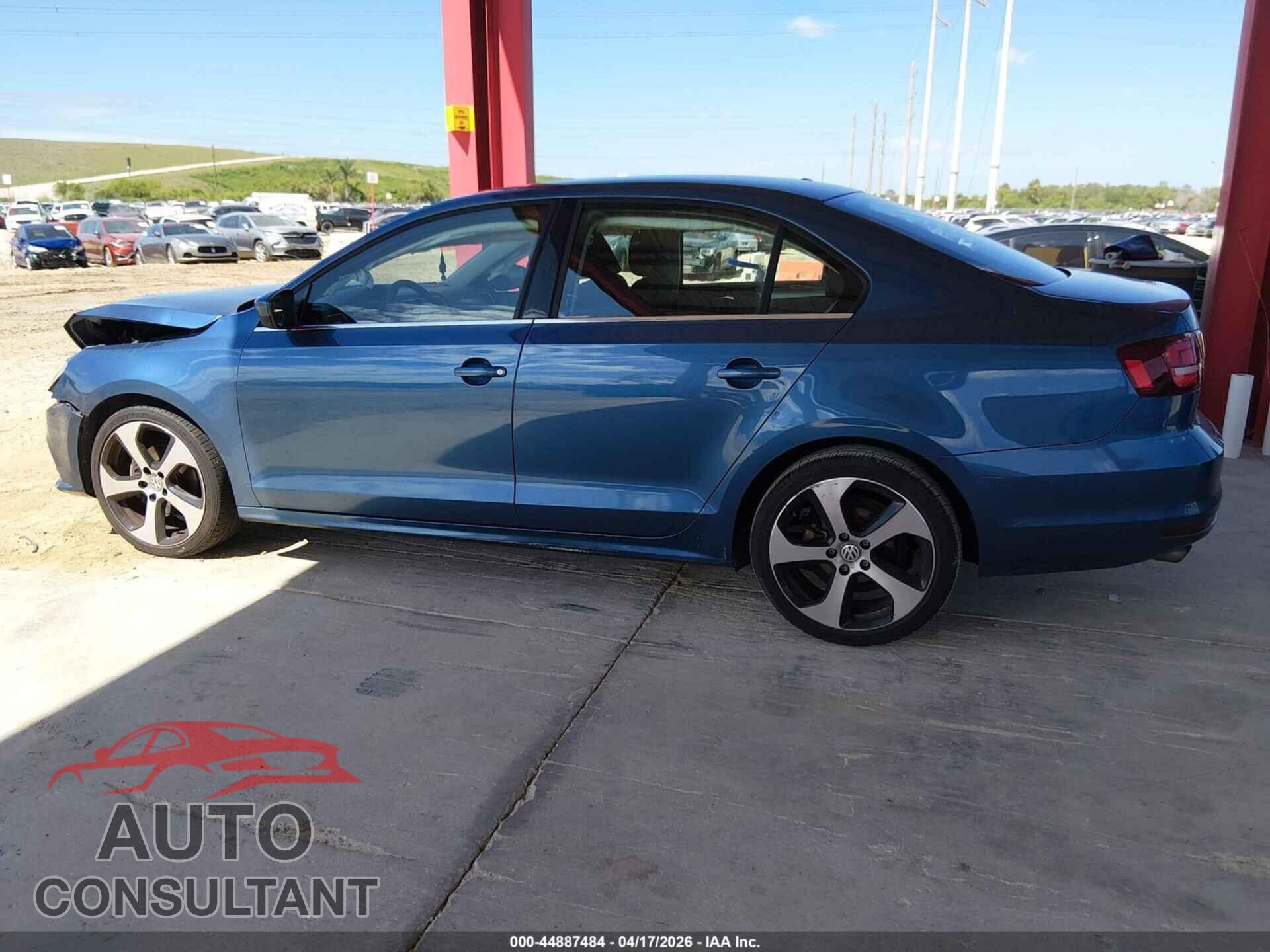 VOLKSWAGEN JETTA 2017 - 3VW2B7AJ5HM258460