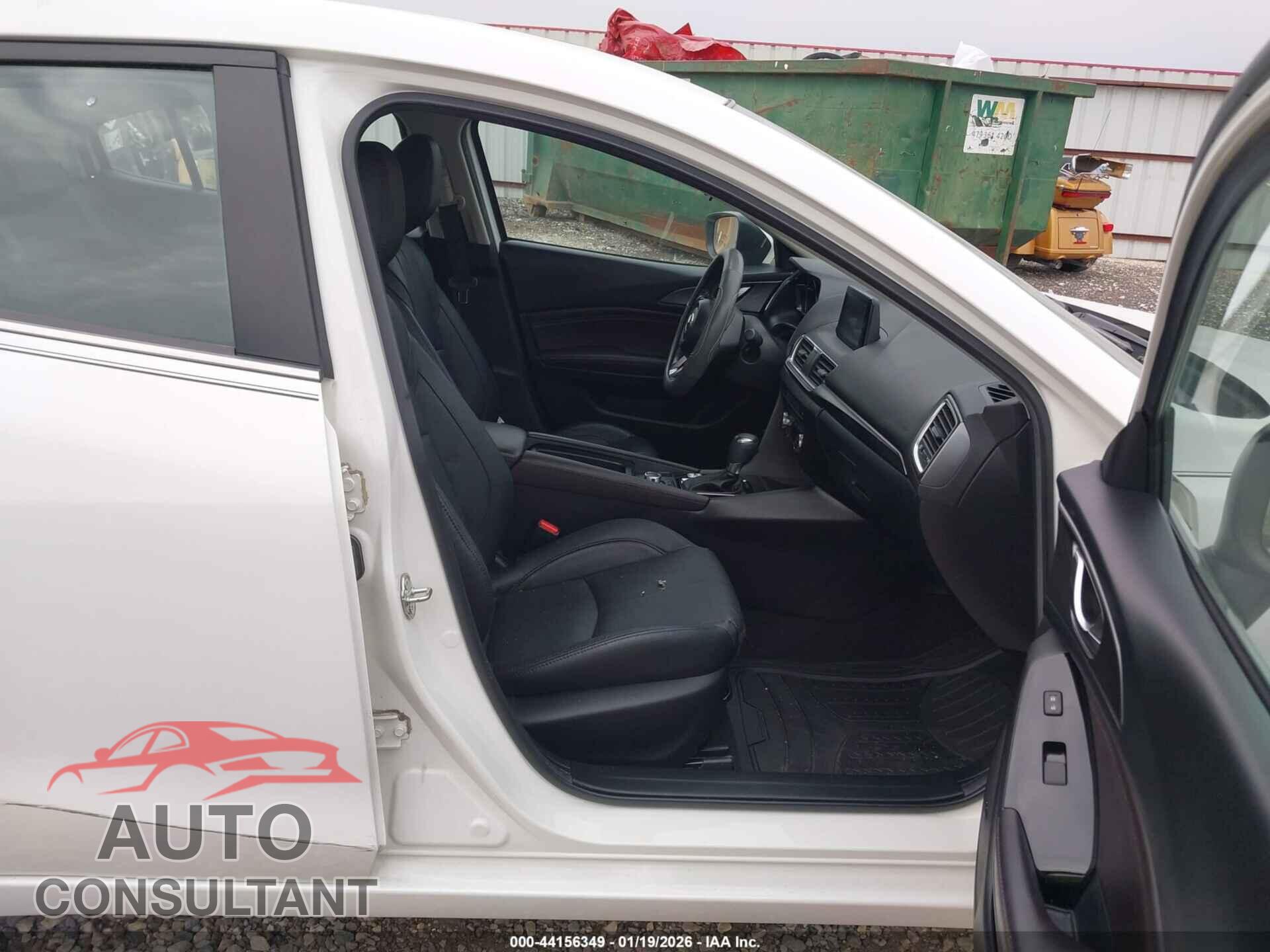 MAZDA MAZDA3 2017 - 3MZBN1W3XHM127829