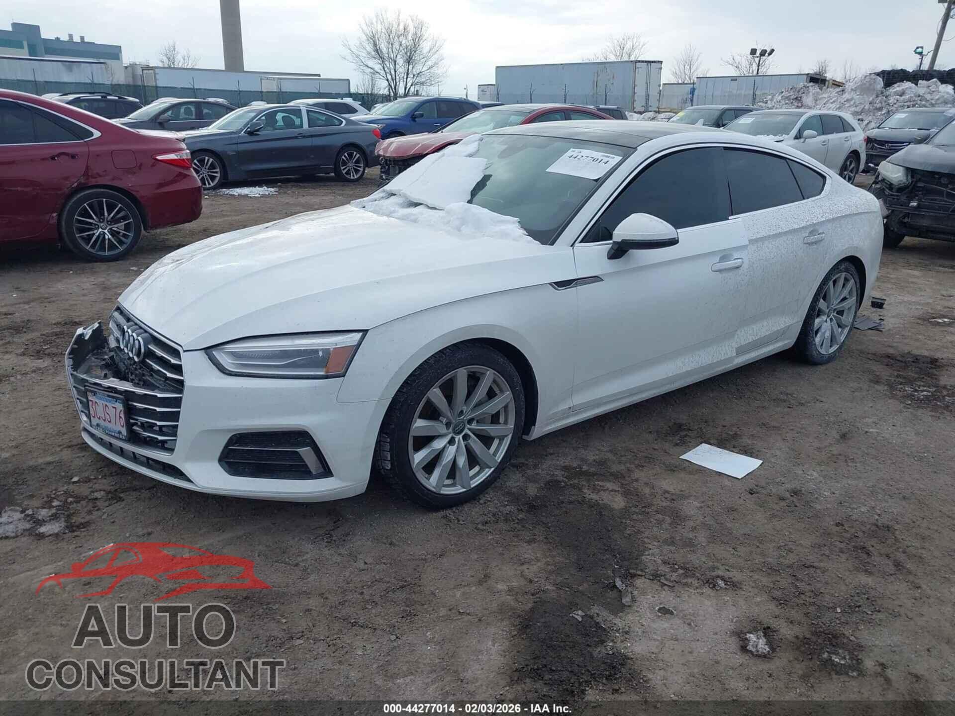 AUDI A5 2018 - WAUANCF56JA132201