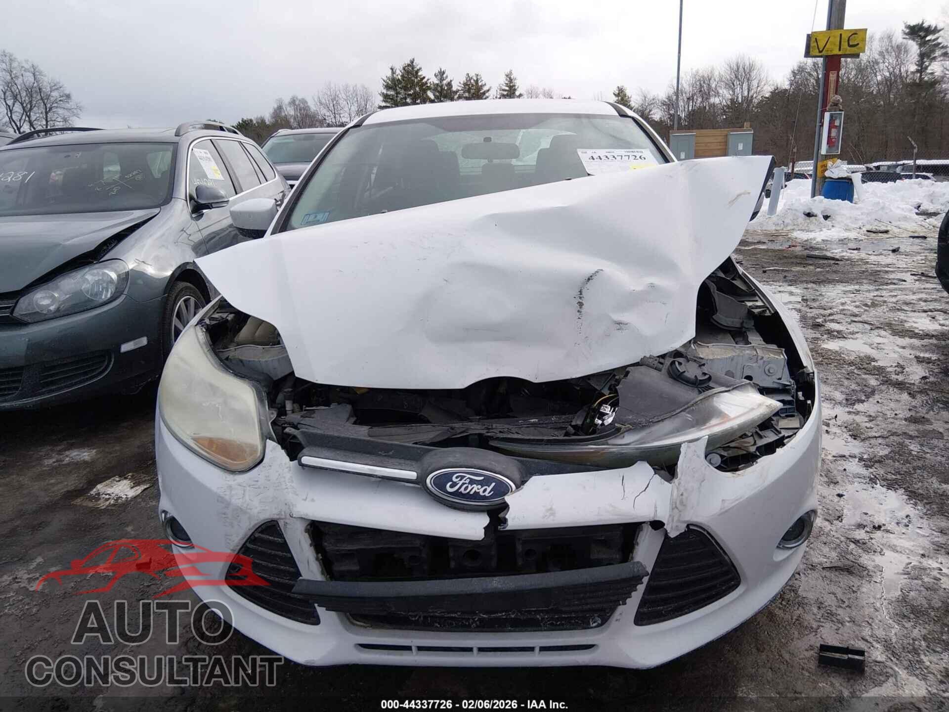 FORD FOCUS 2012 - 1FAHP3F27CL344152