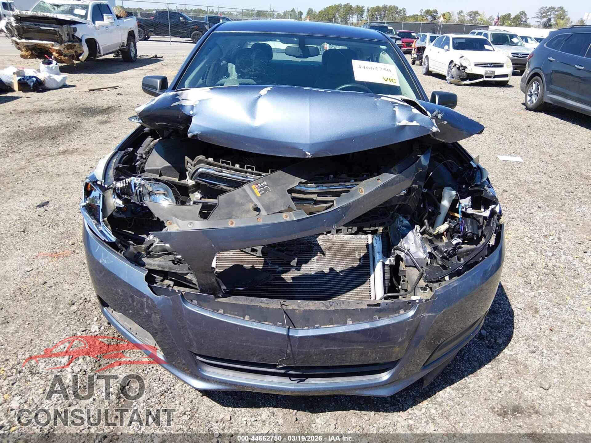 CHEVROLET MALIBU 2013 - 1G11B5SA0DF347311