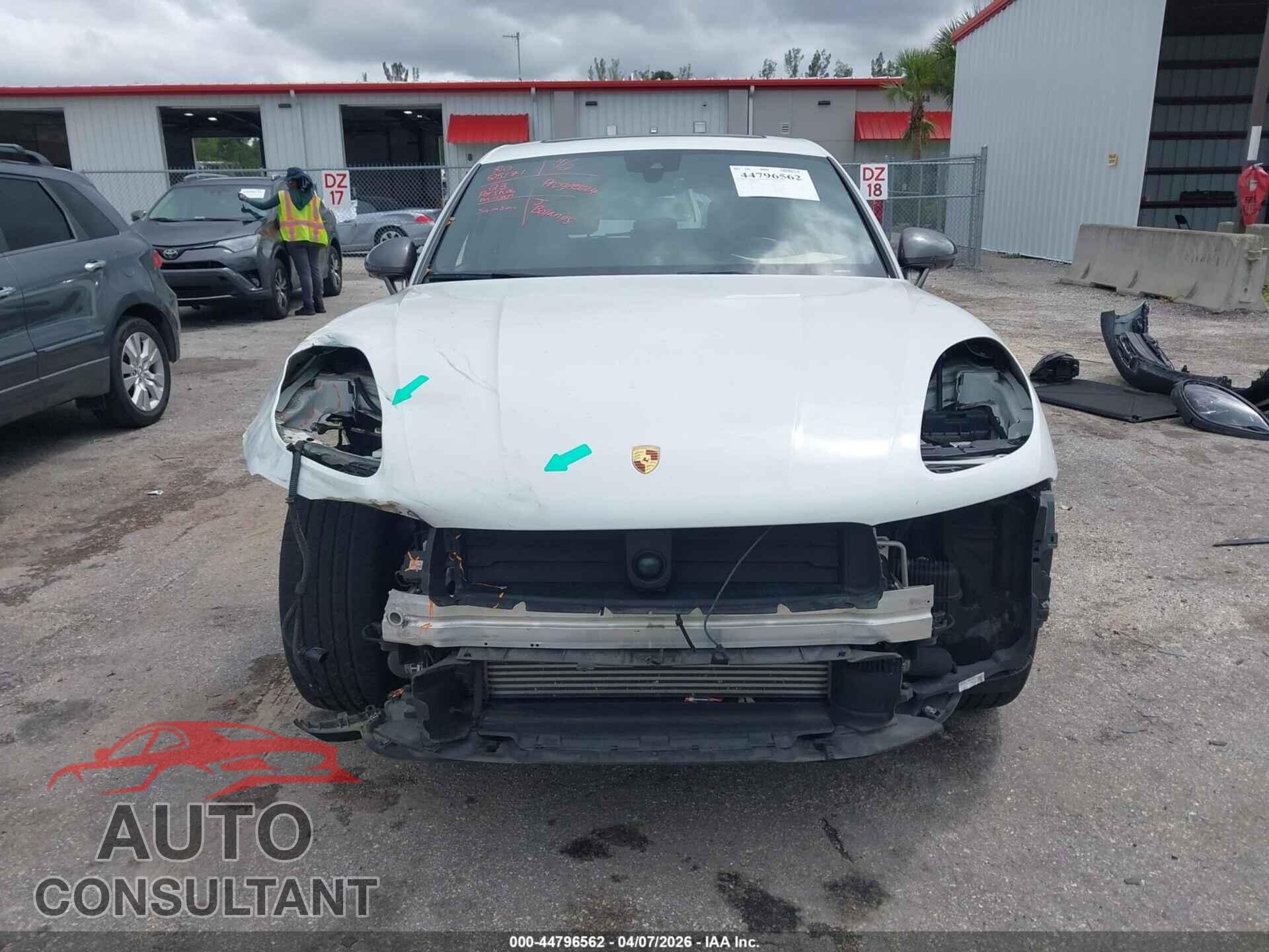 PORSCHE MACAN 2023 - WP1AA2A56PLB09111