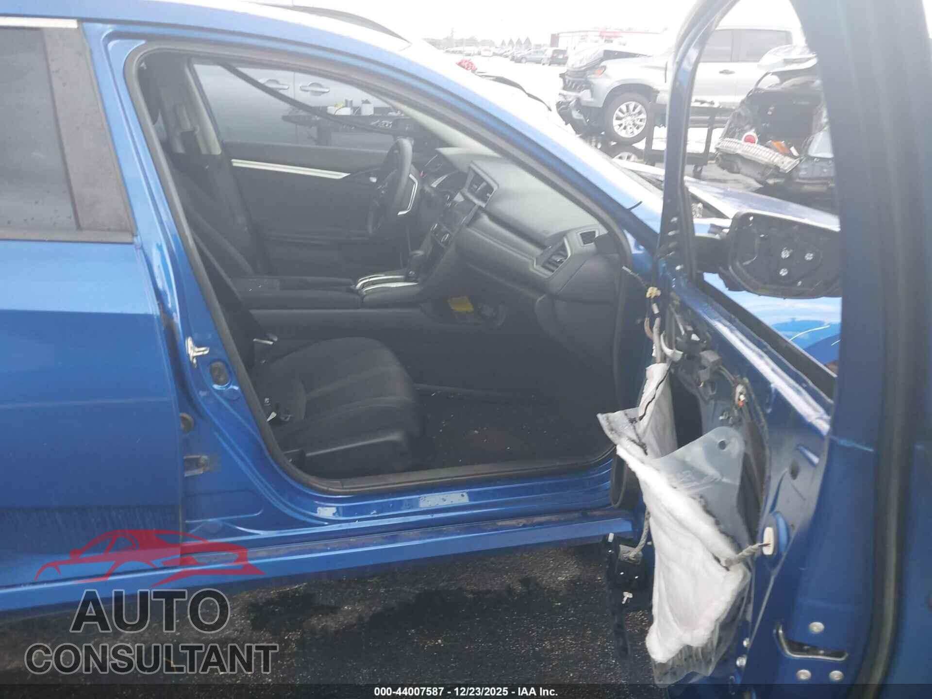 HONDA CIVIC 2018 - 19XFC2F77JE006680