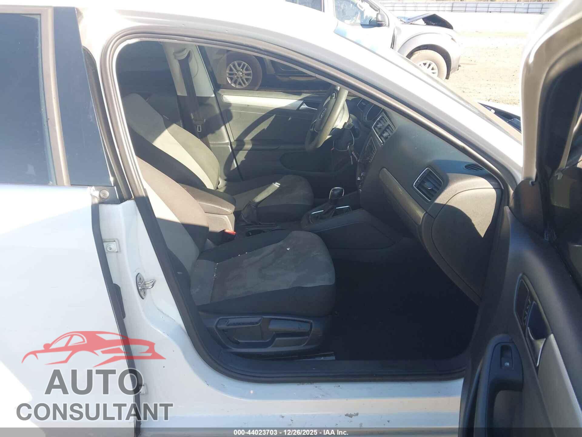 VOLKSWAGEN JETTA 2017 - 3VW2B7AJ2HM378197