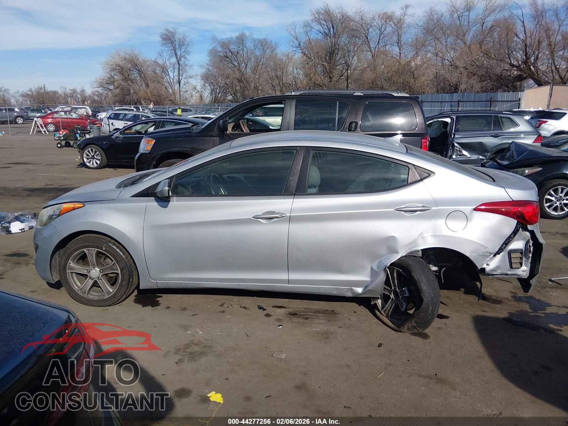 HYUNDAI ELANTRA 2012 - 5NPDH4AE2CH080968