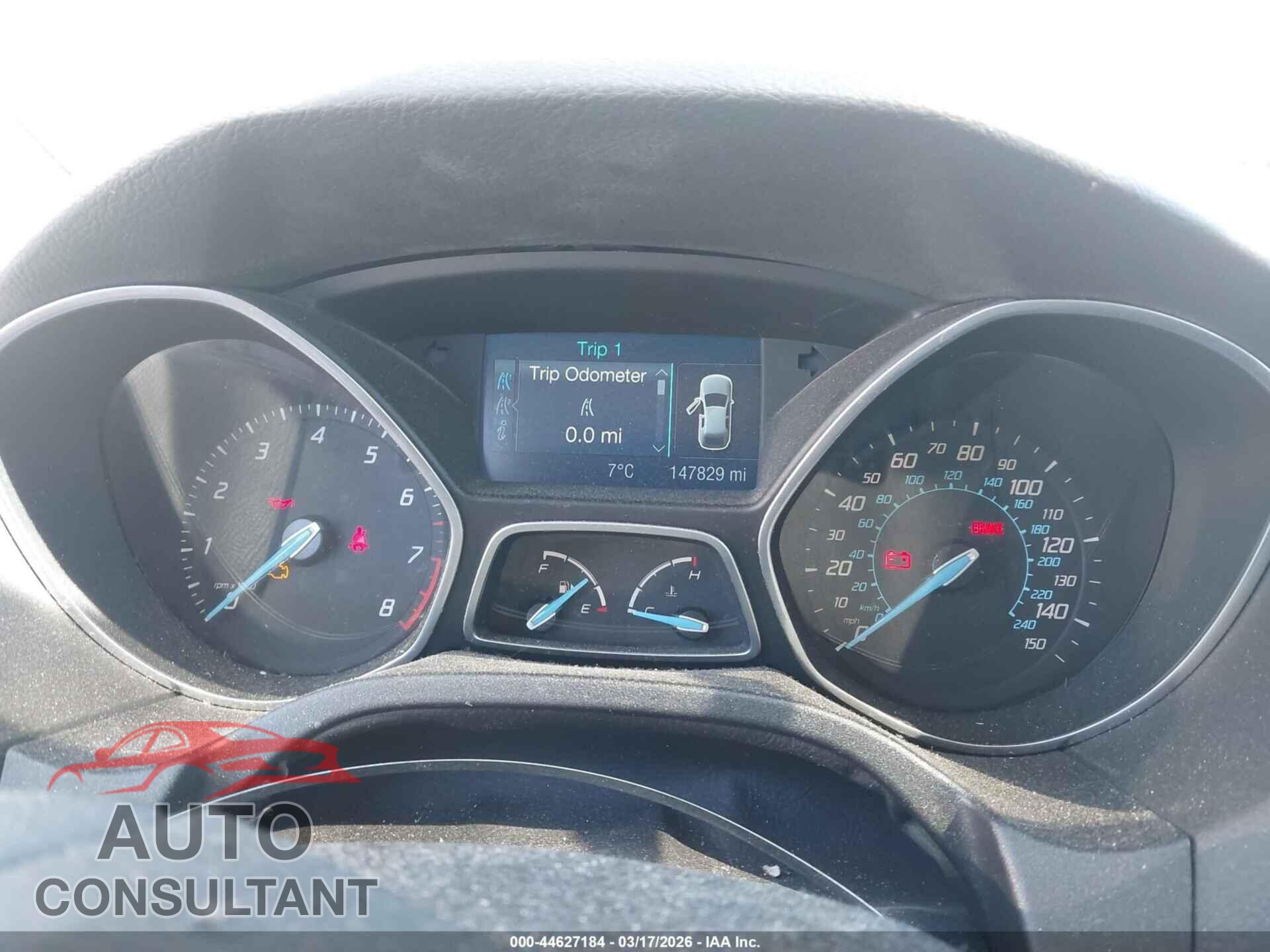 FORD FOCUS 2012 - 1FAHP3K22CL138114