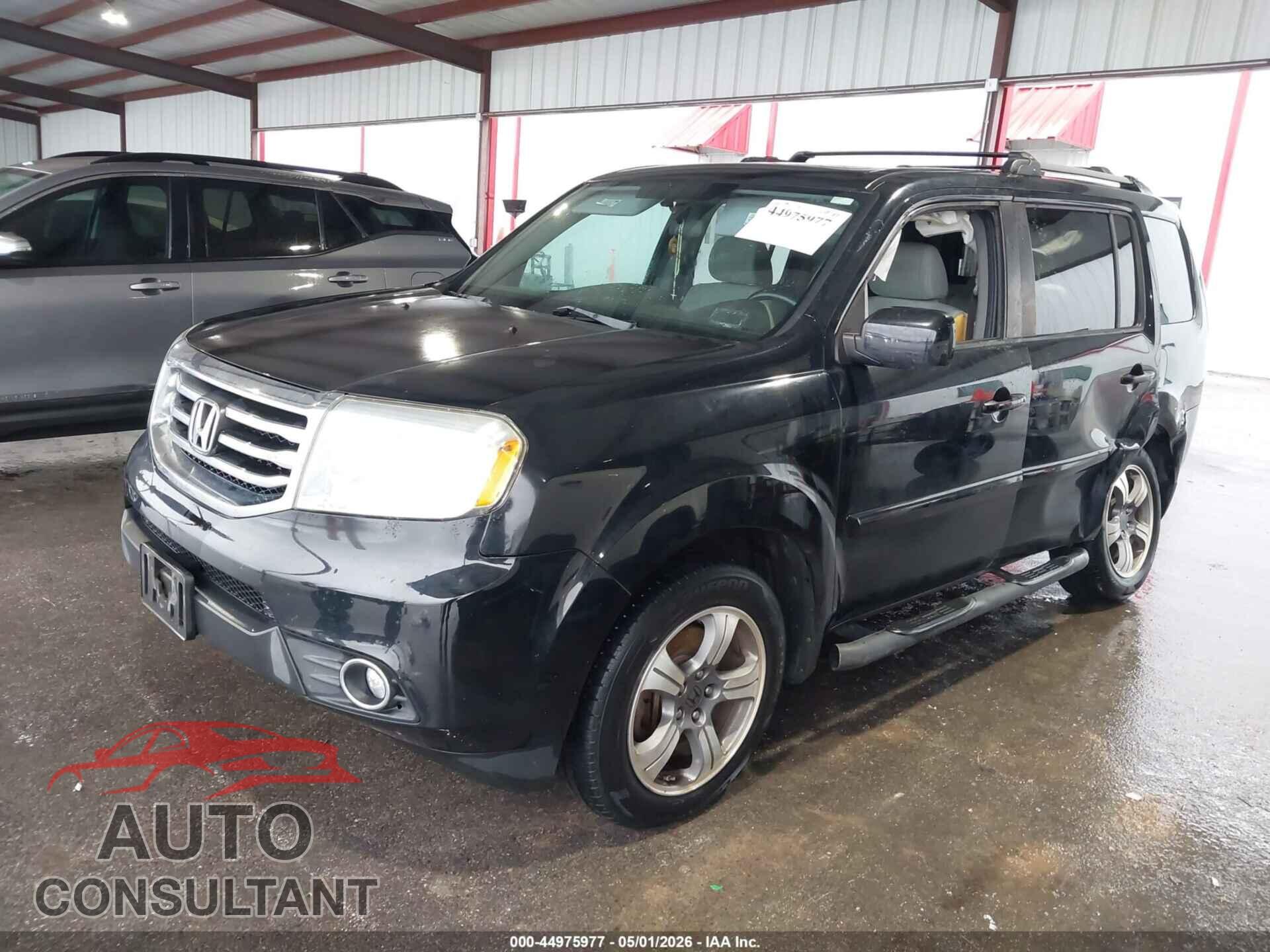 HONDA PILOT 2015 - 5FNYF3H3XFB024396