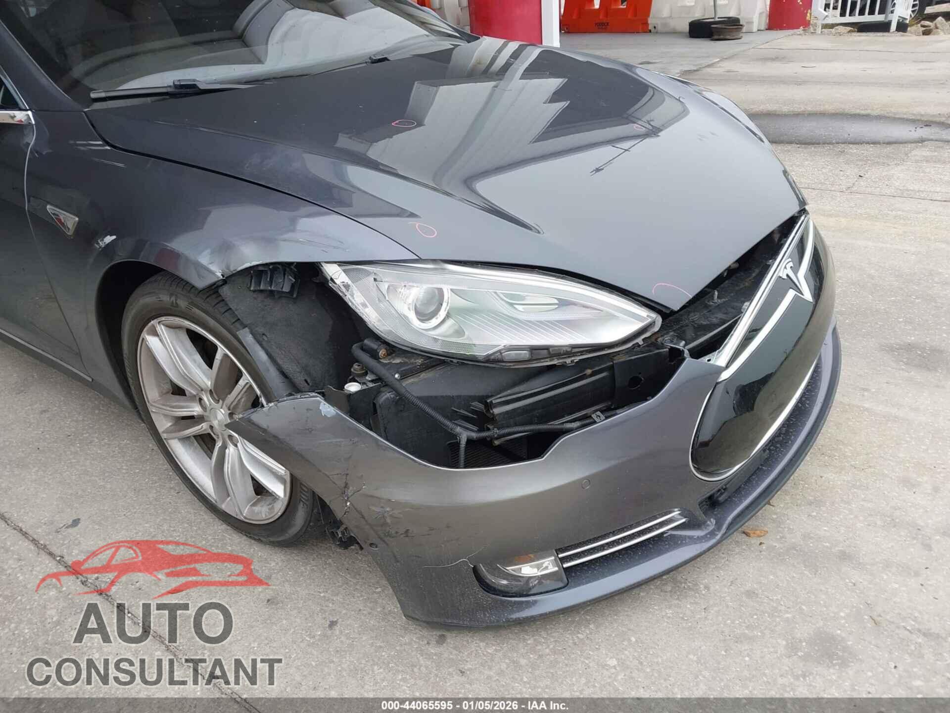TESLA MODEL S 2016 - 5YJSA1E2XGF122396