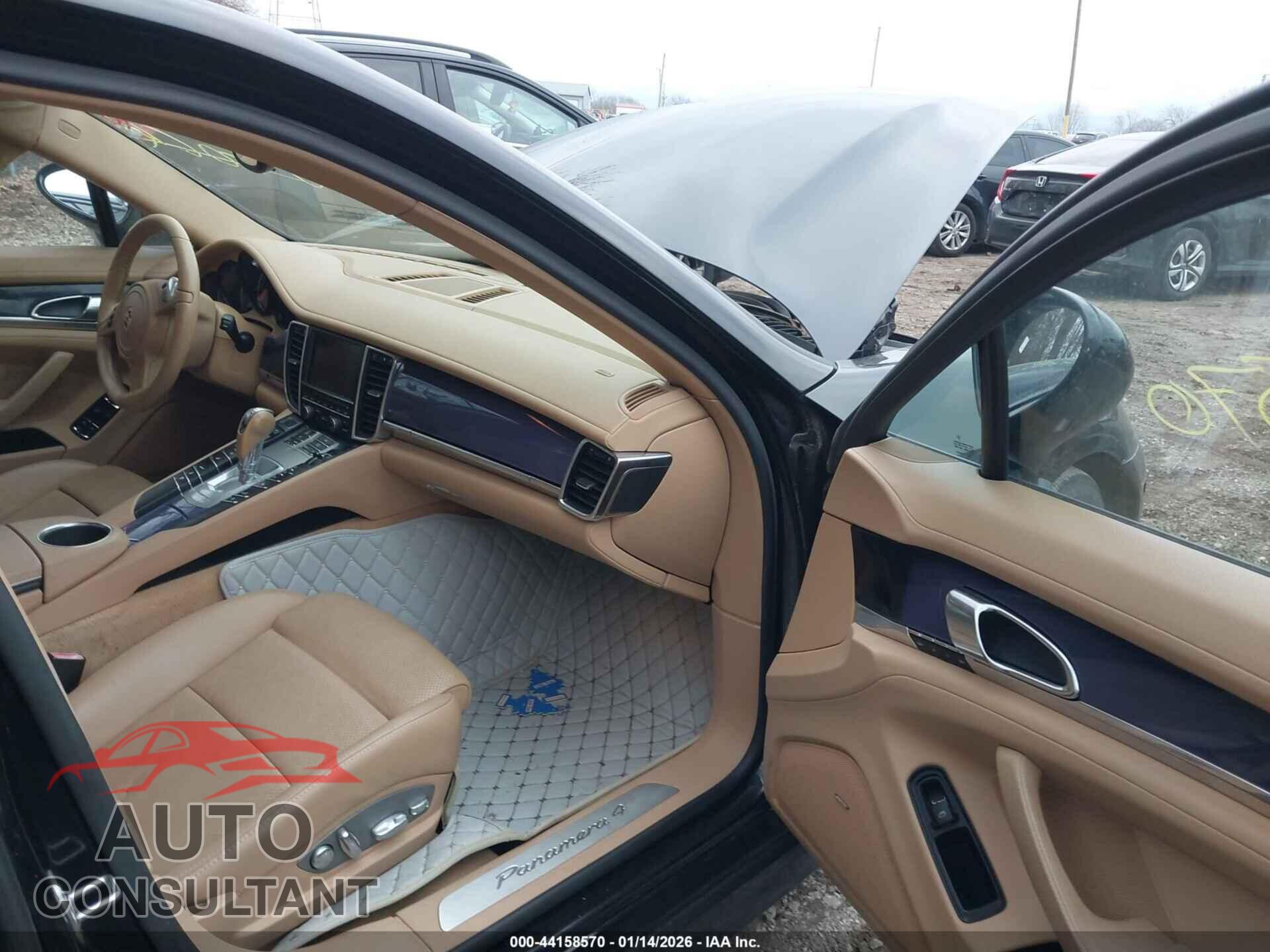 PORSCHE PANAMERA 2012 - WP0AA2A75CL010910