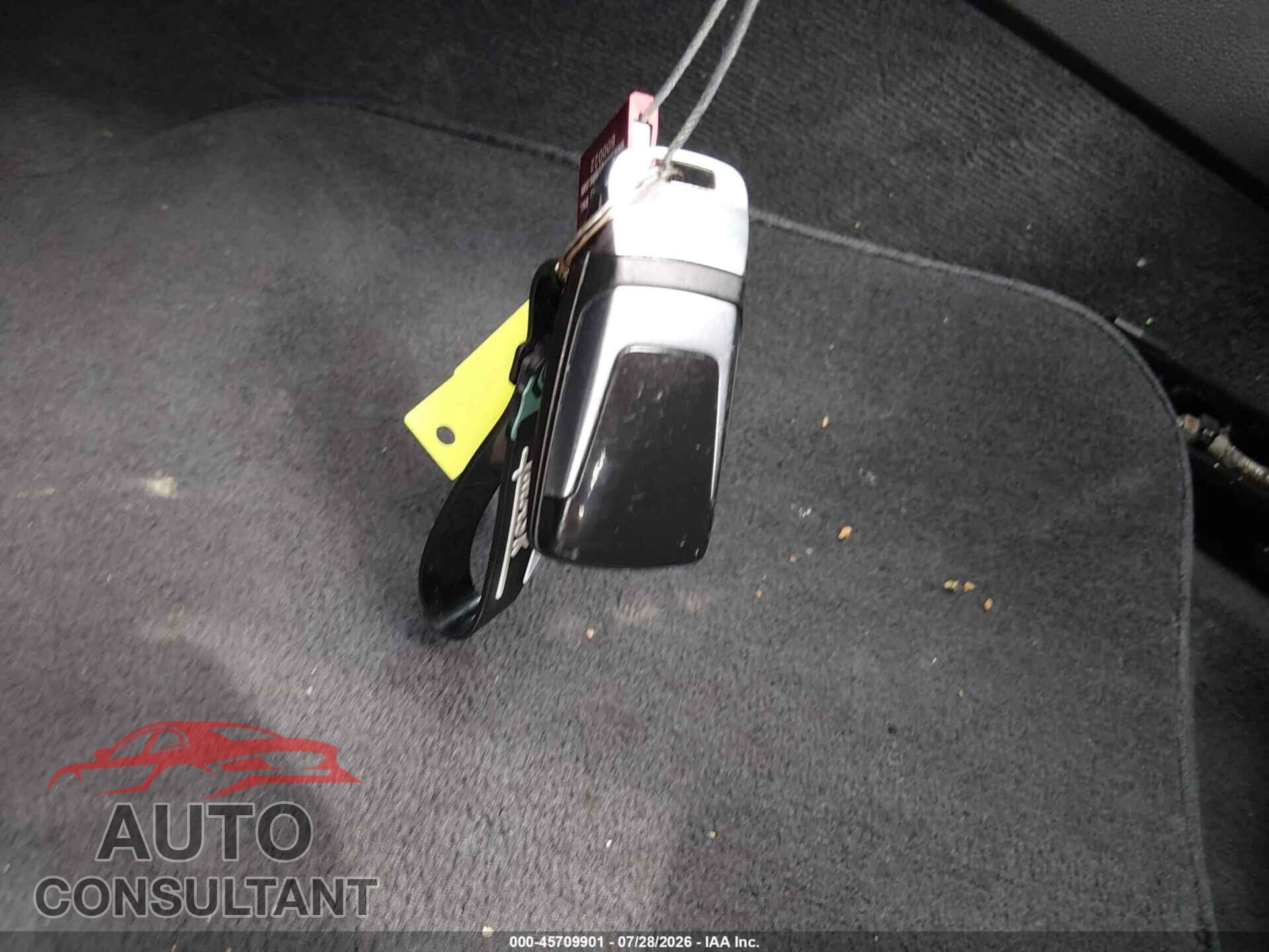 AUDI A4 2023 - WAUDAAF47PN008606
