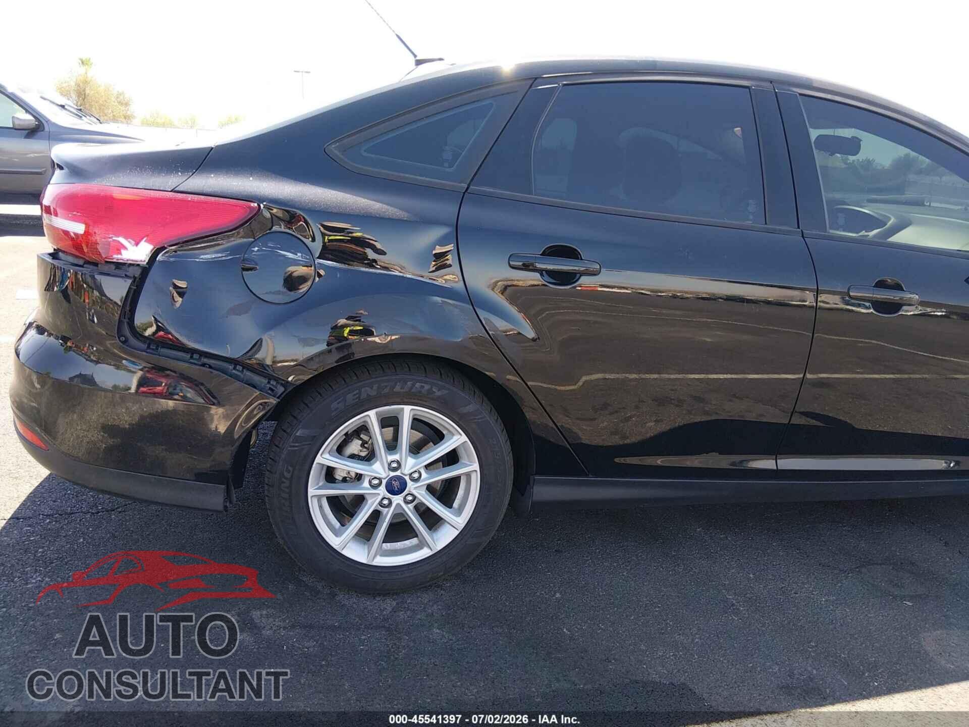FORD FOCUS 2018 - 1FADP3FE0JL241192