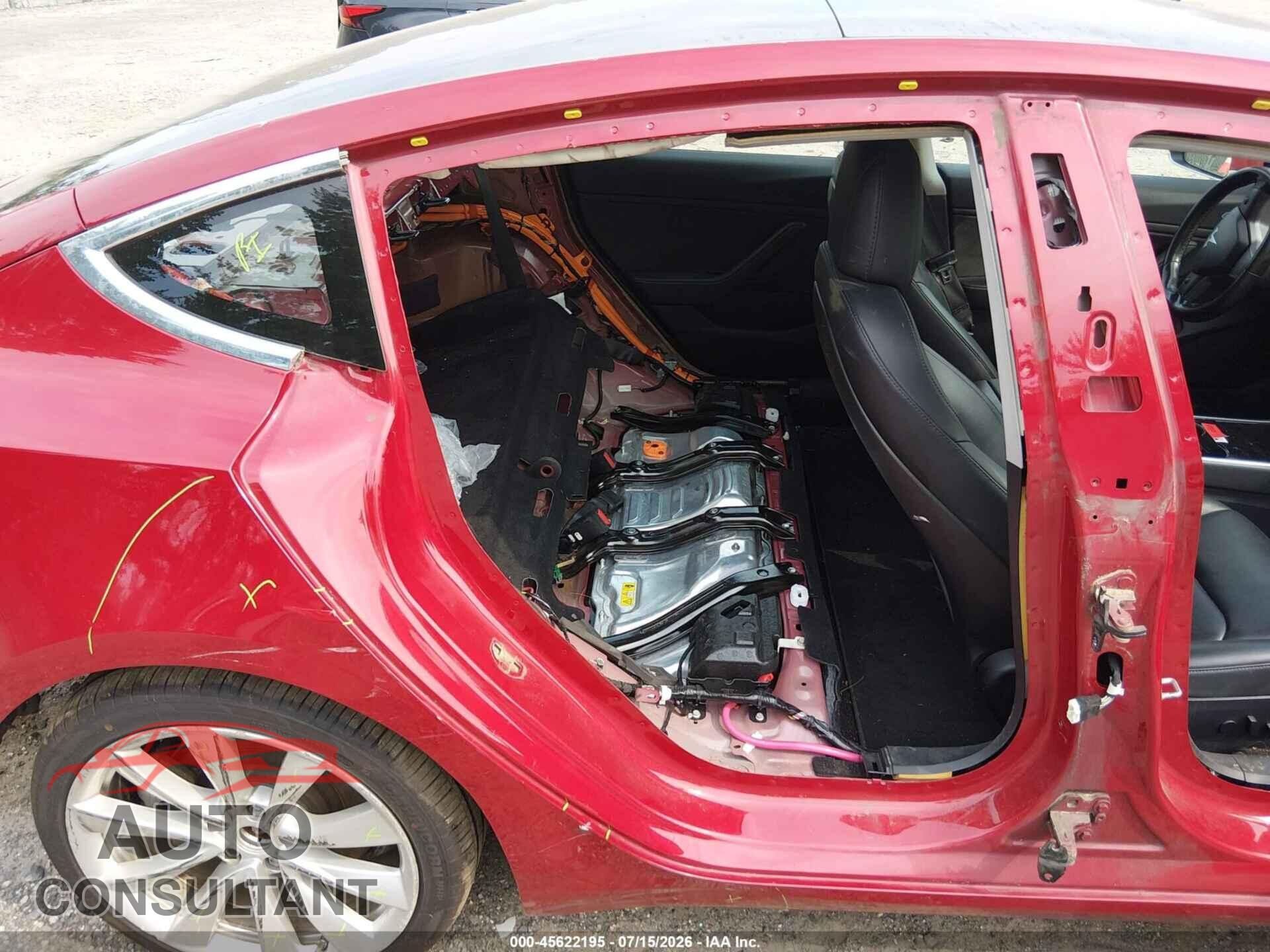 TESLA MODEL 3 2018 - 5YJ3E1EB5JF133600