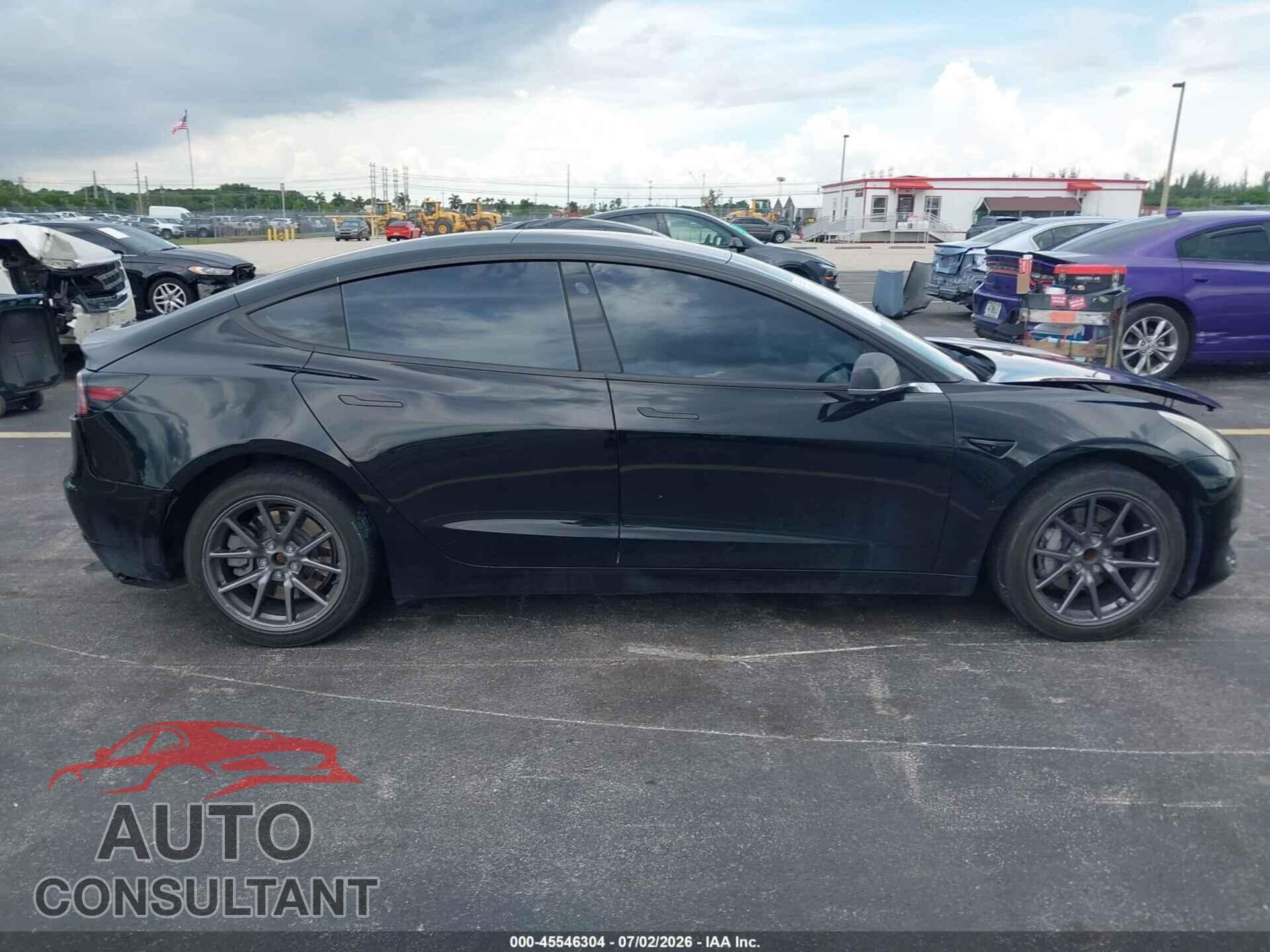 TESLA MODEL 3 2019 - 5YJ3E1EA2KF192936