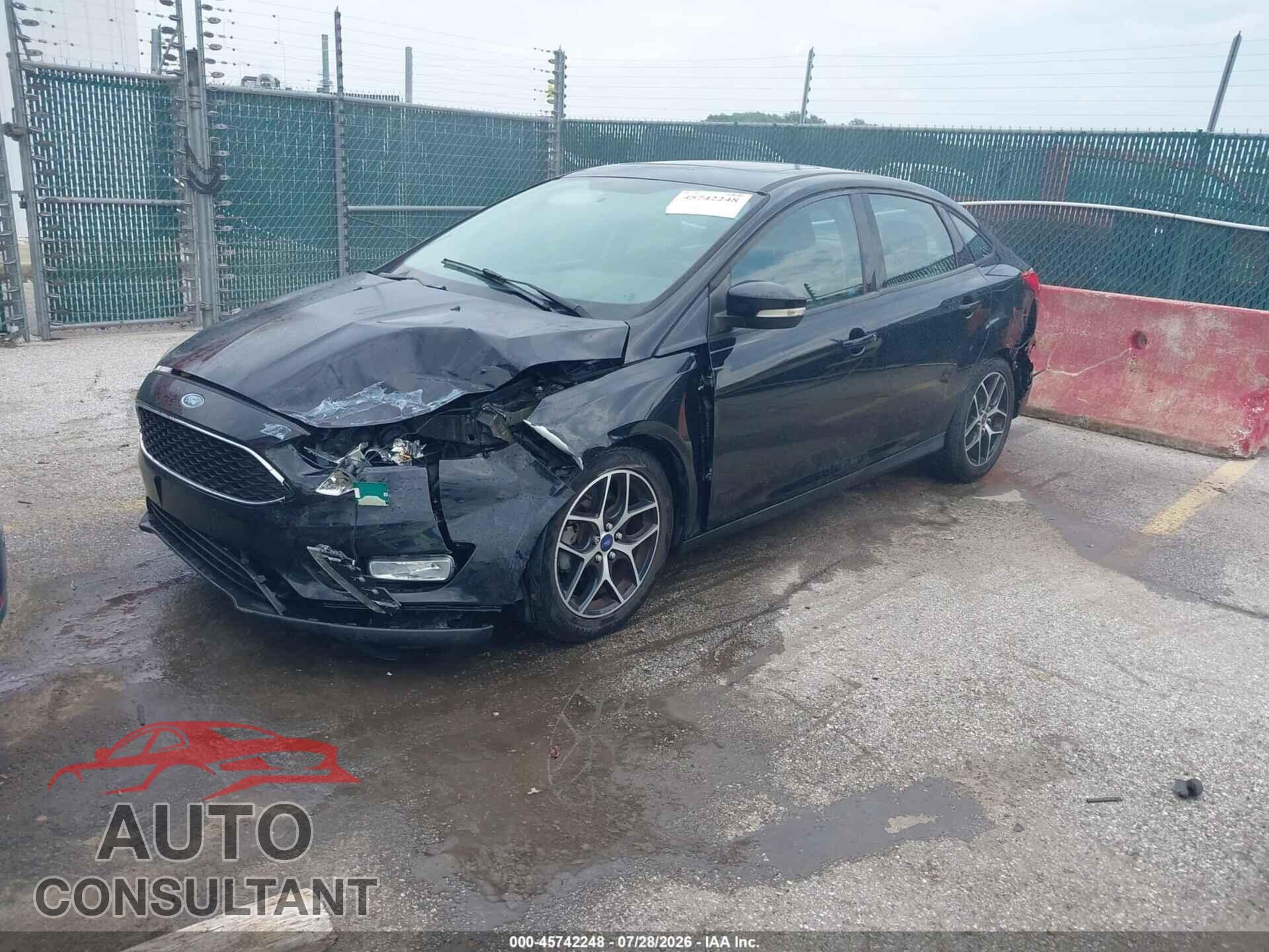 FORD FOCUS 2017 - 1FADP3H28HL345393