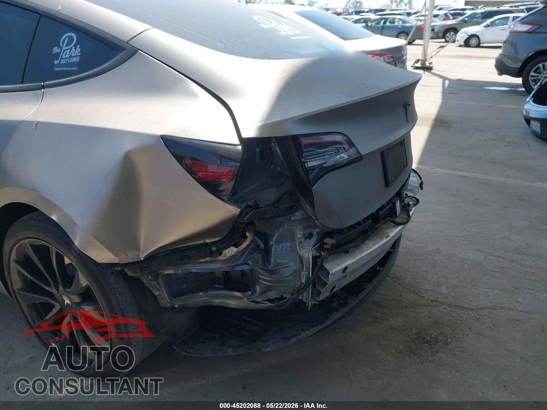 TESLA MODEL 3 2020 - 5YJ3E1EA9LF615643