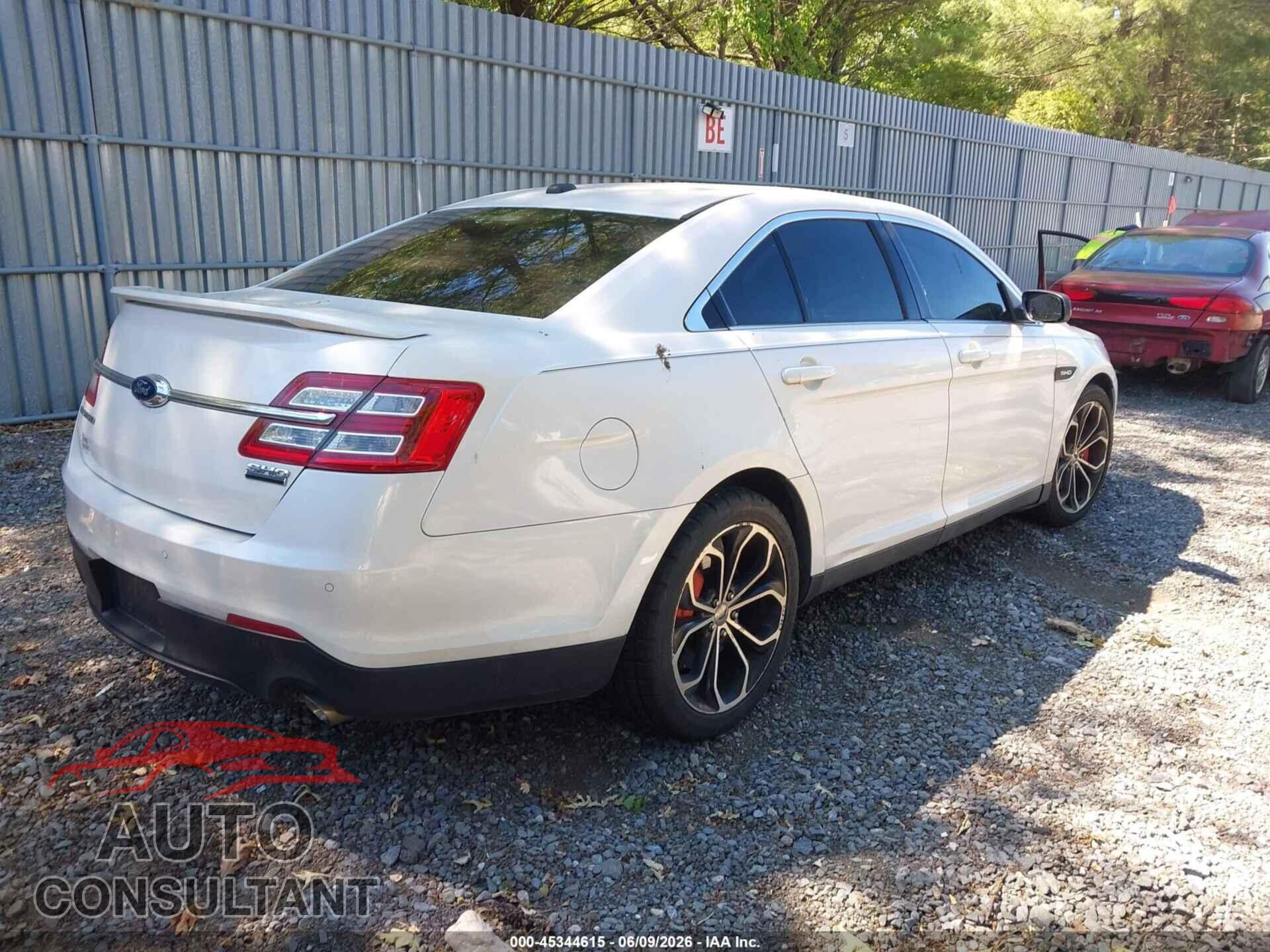 FORD TAURUS 2013 - 1FAHP2KT5DG127752
