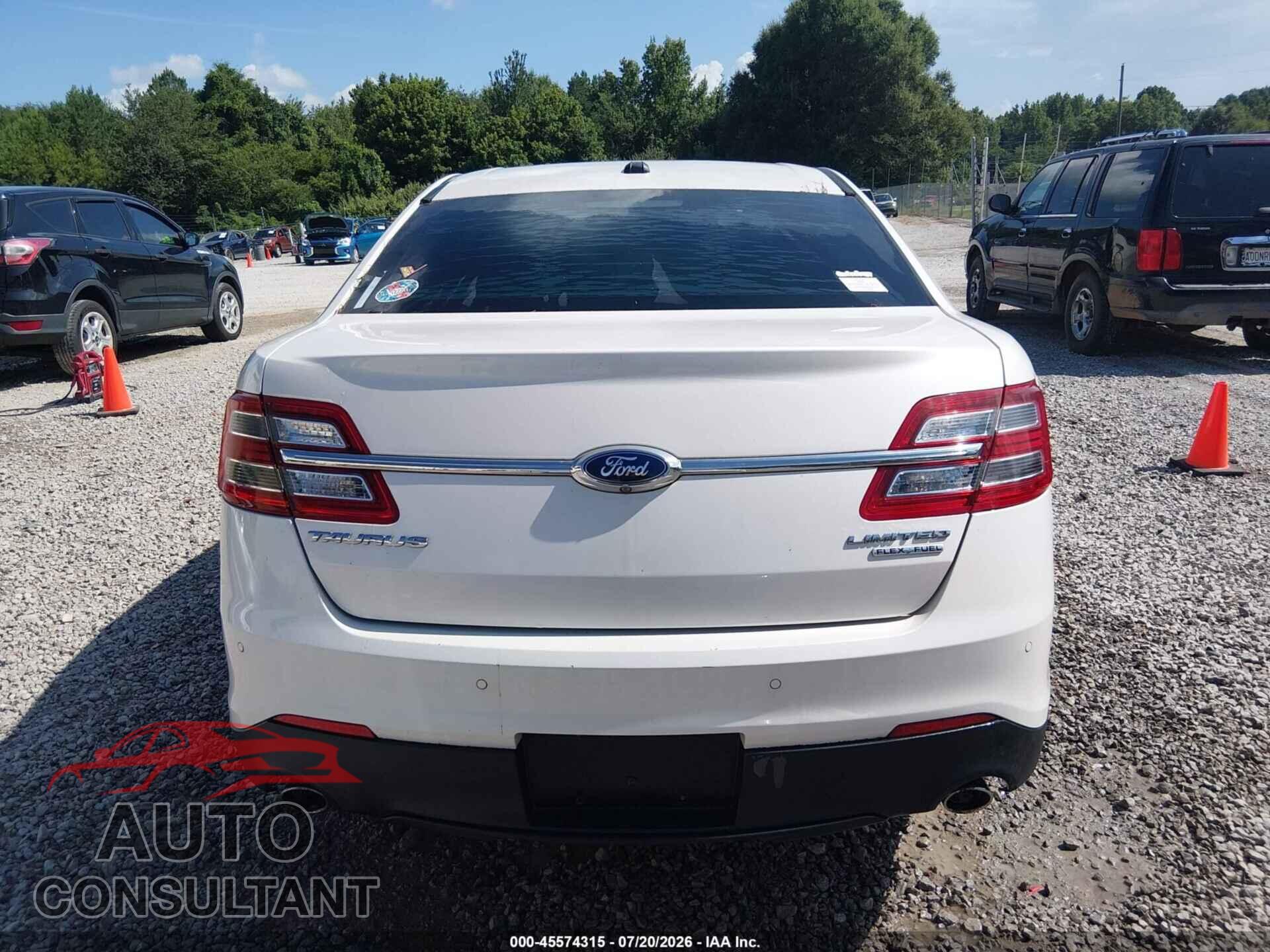 FORD TAURUS 2015 - 1FAHP2F83FG174237