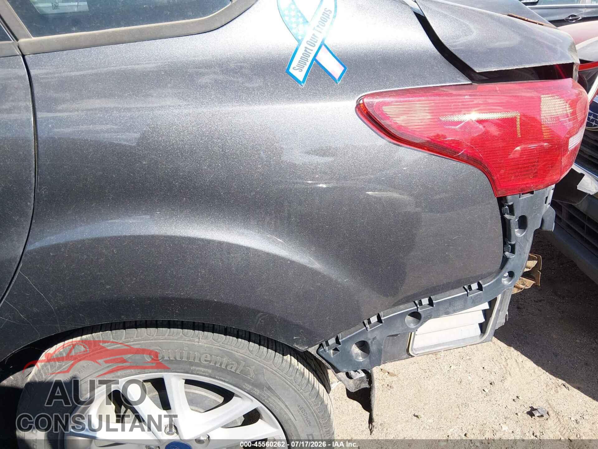 FORD FOCUS 2017 - 1FADP3F28HL314230