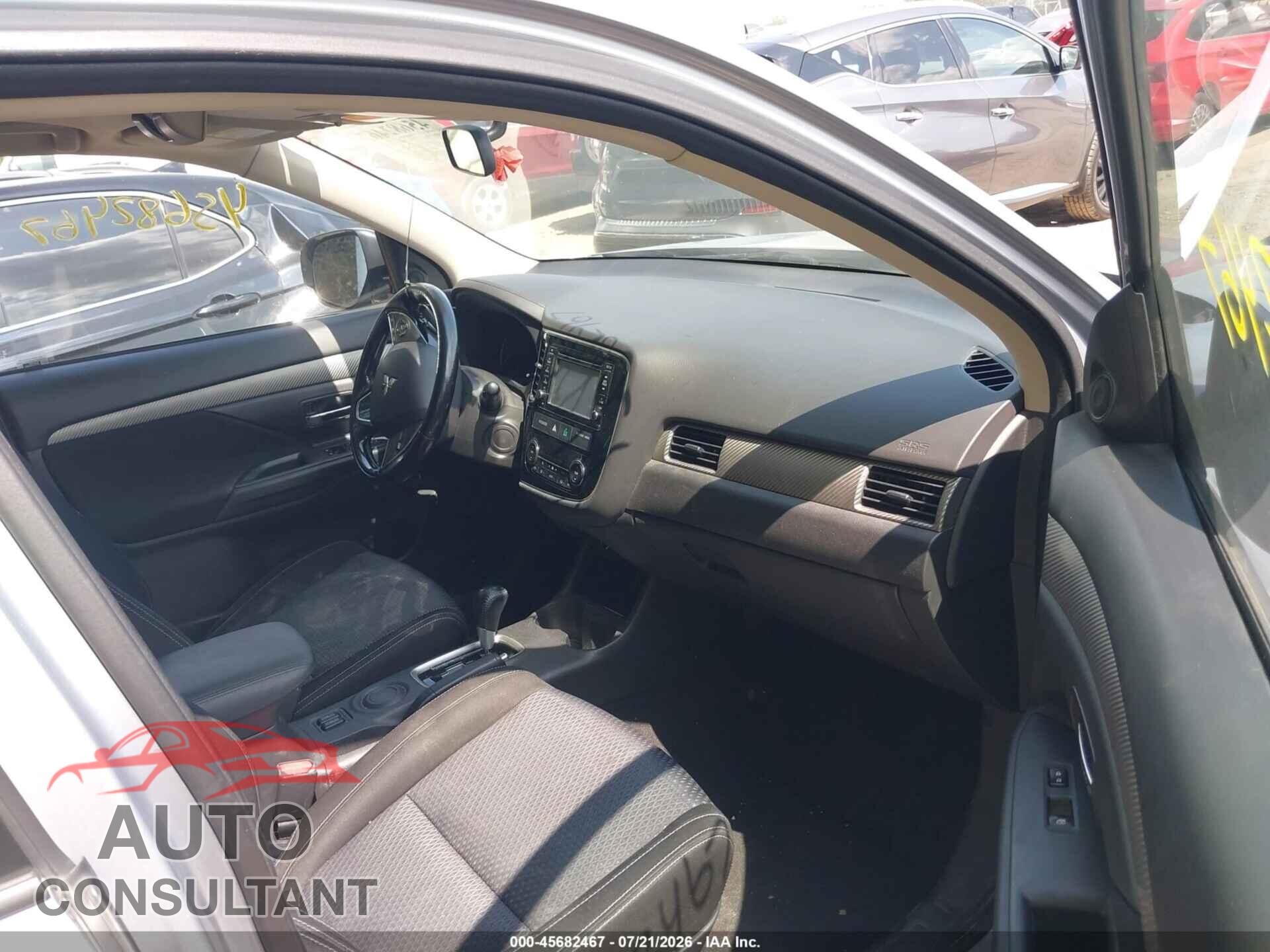 MITSUBISHI OUTLANDER 2016 - JA4AD3A32GZ003498