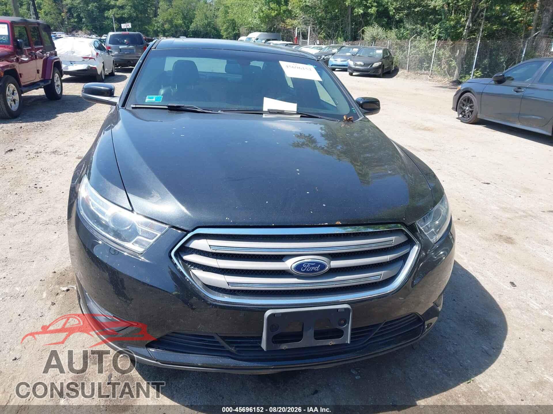 FORD TAURUS 2015 - 1FAHP2H81FG201917