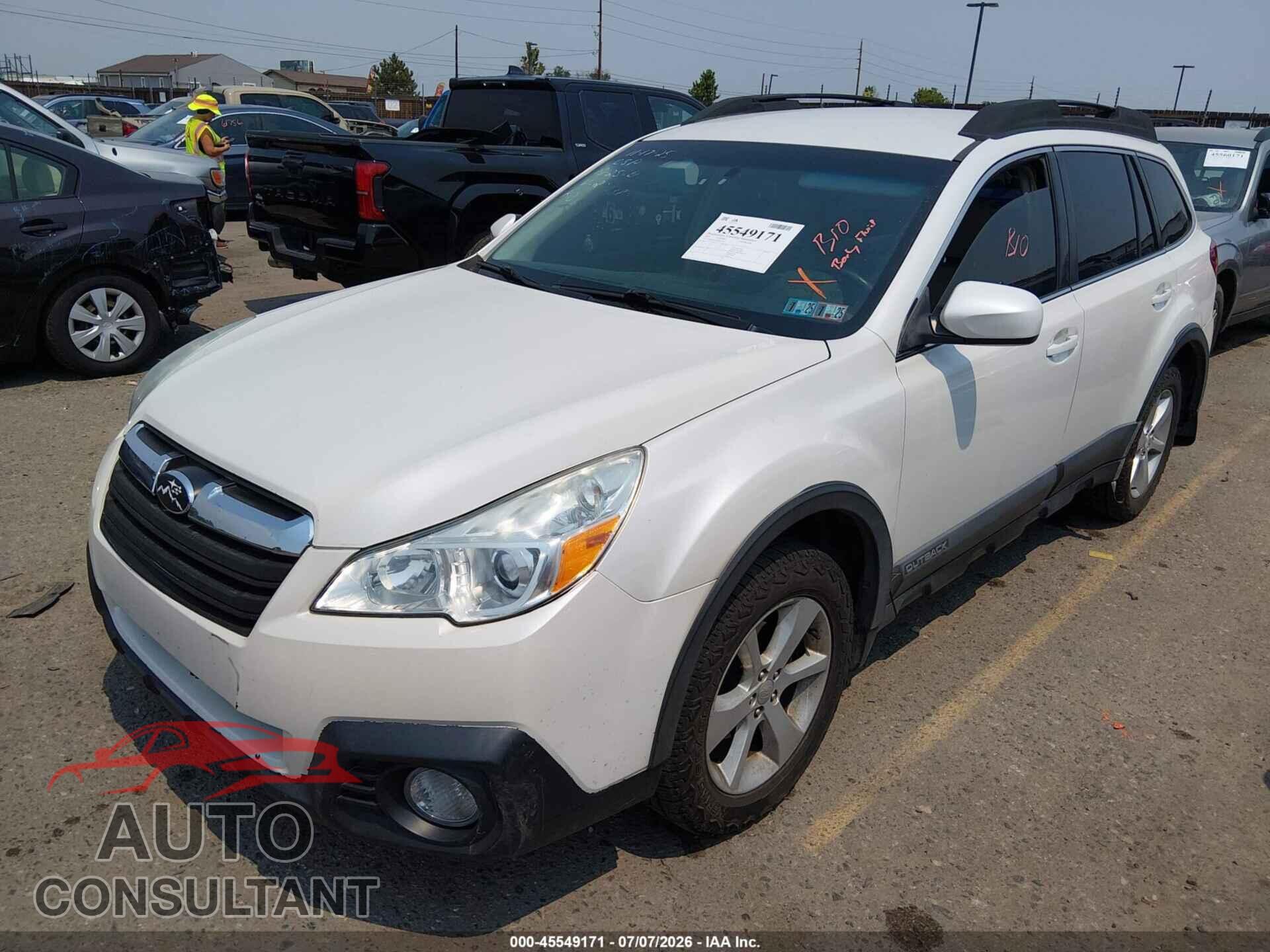 SUBARU OUTBACK 2013 - 4S4BRBCC2D3271397