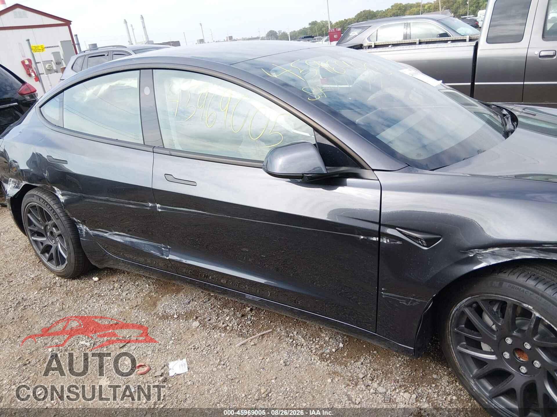 TESLA MODEL 3 2025 - 5YJ3E1EA4SF013599