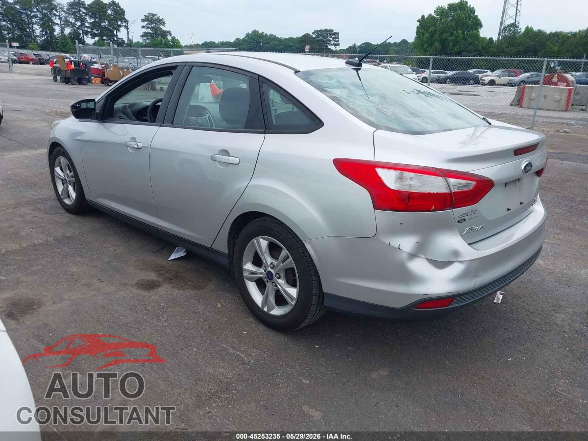 FORD FOCUS 2014 - 1FADP3F20EL301371