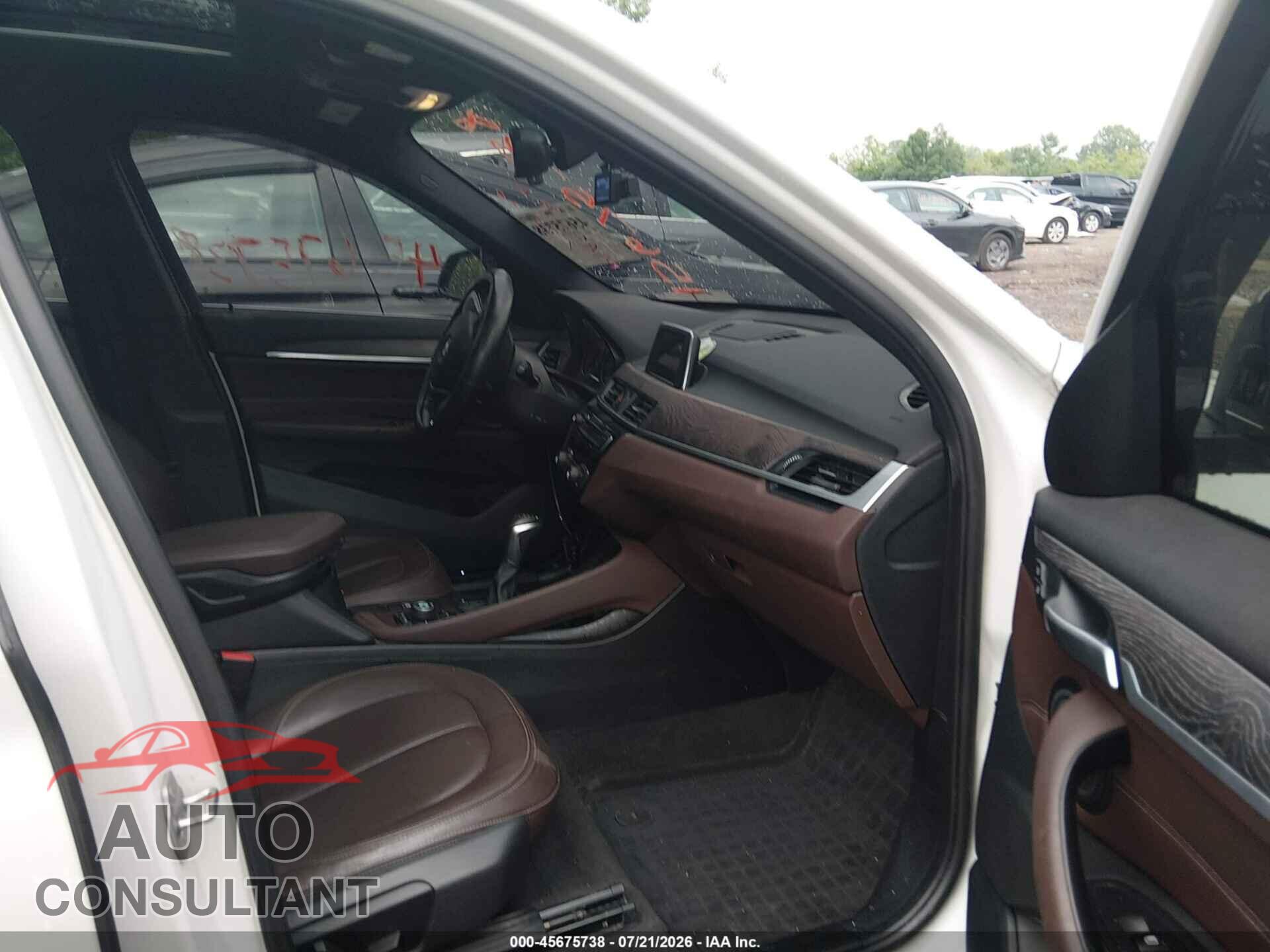 BMW X1 2017 - WBXHT3C37H5F68512