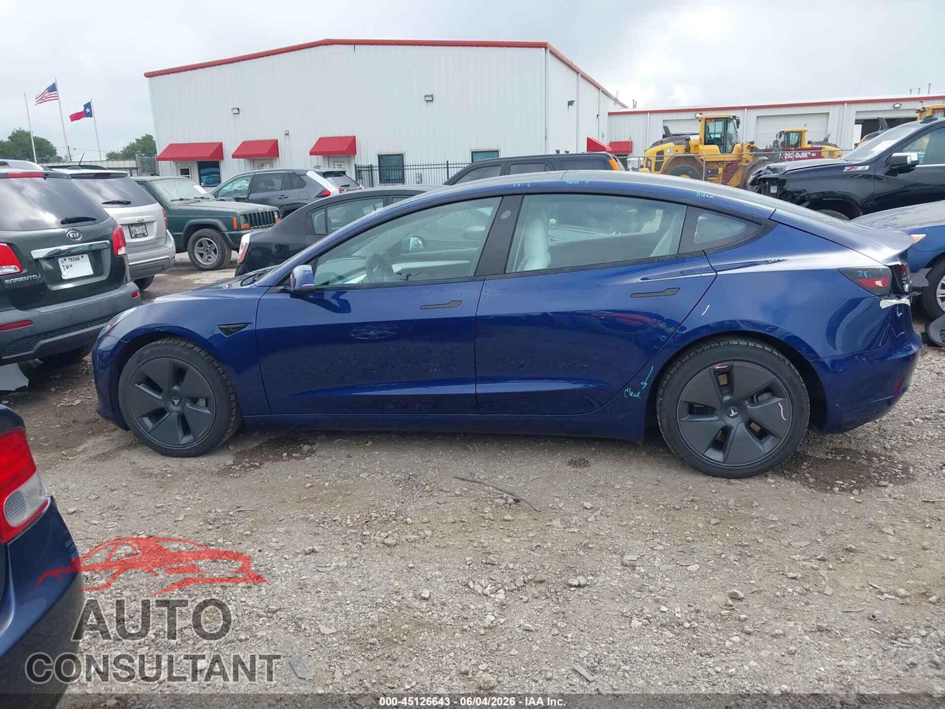 TESLA MODEL 3 2022 - 5YJ3E1EB2NF261623
