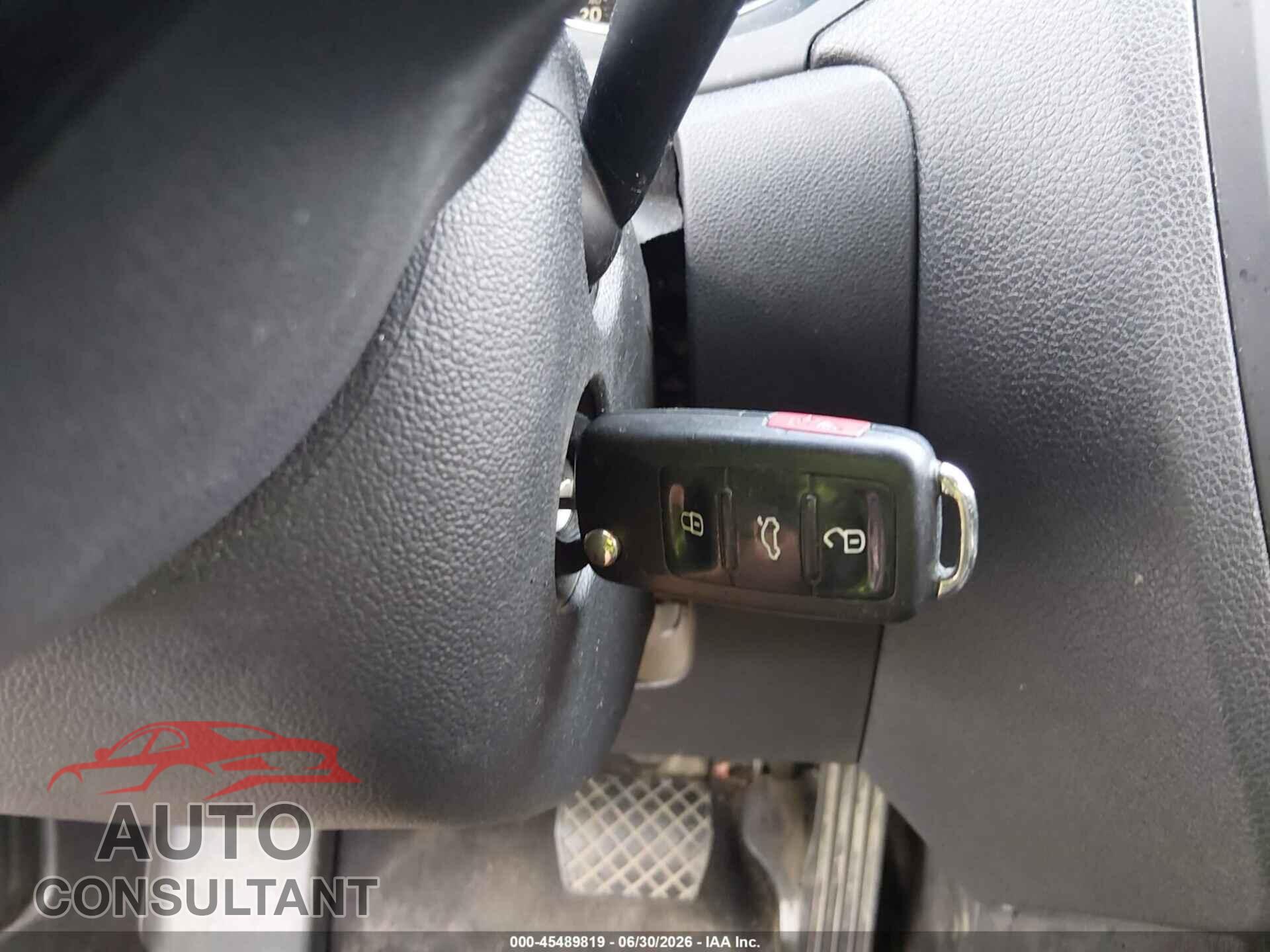 VOLKSWAGEN JETTA 2017 - 3VW2B7AJ7HM205937