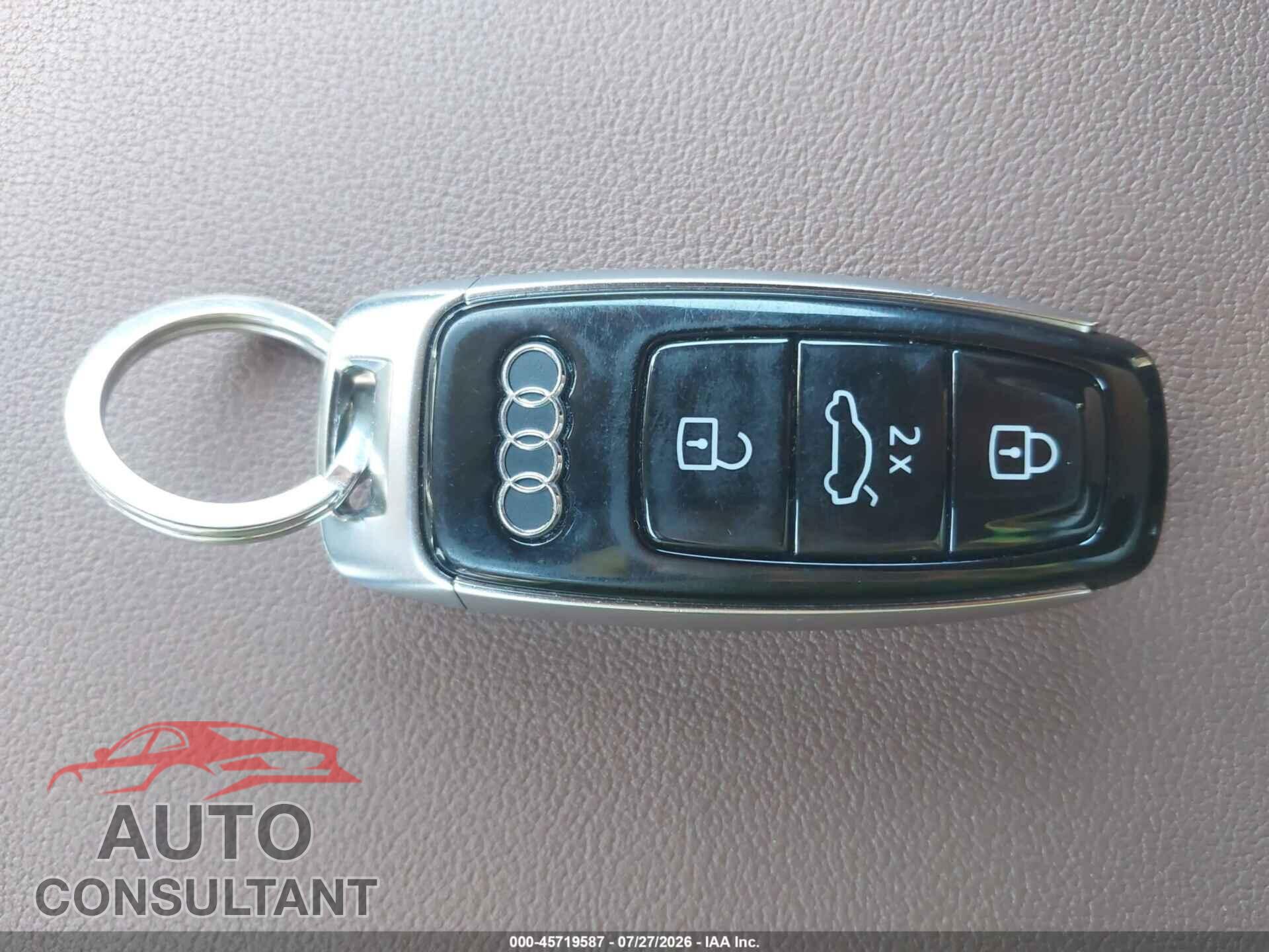 AUDI E-TRON 2019 - WA1LAAGE6KB022765