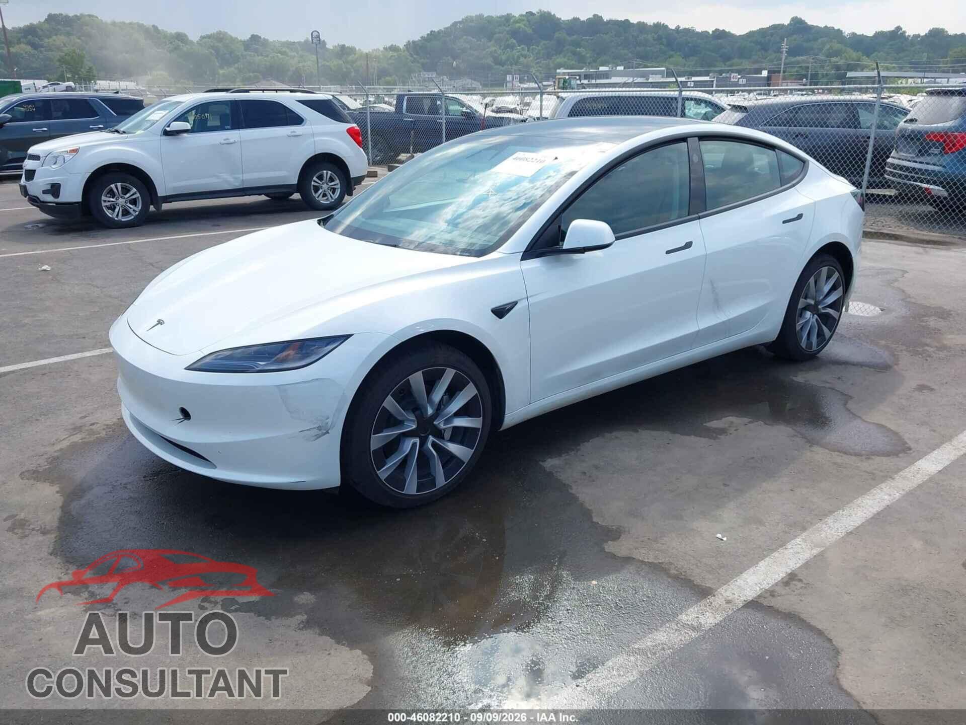 TESLA MODEL 3 2026 - 5YJ3E1EA3TF165472