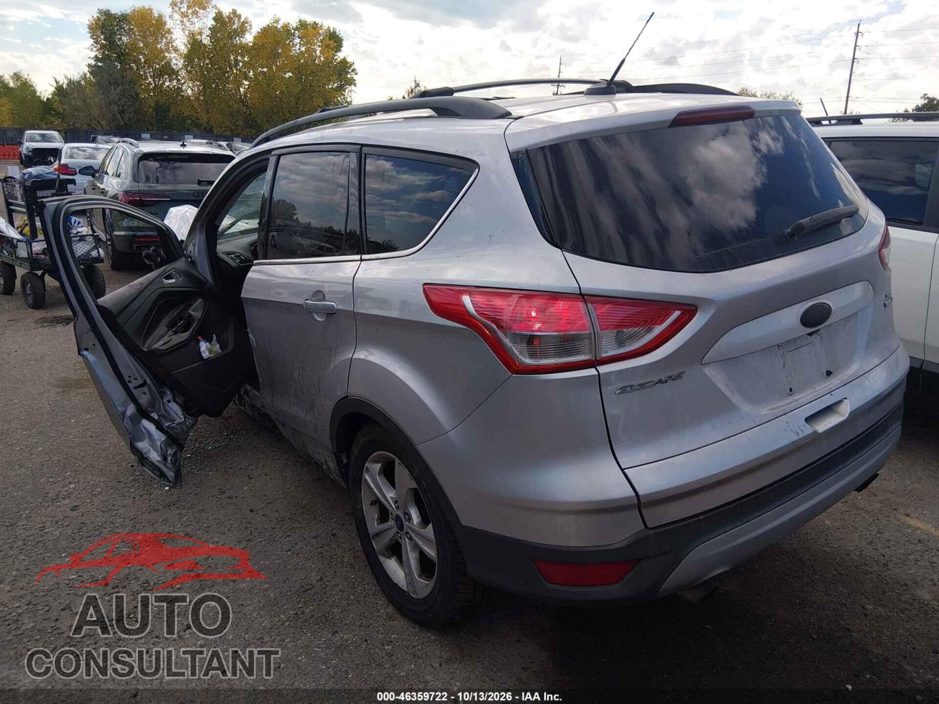 FORD ESCAPE 2015 - 1FMCU9G90FUB09081