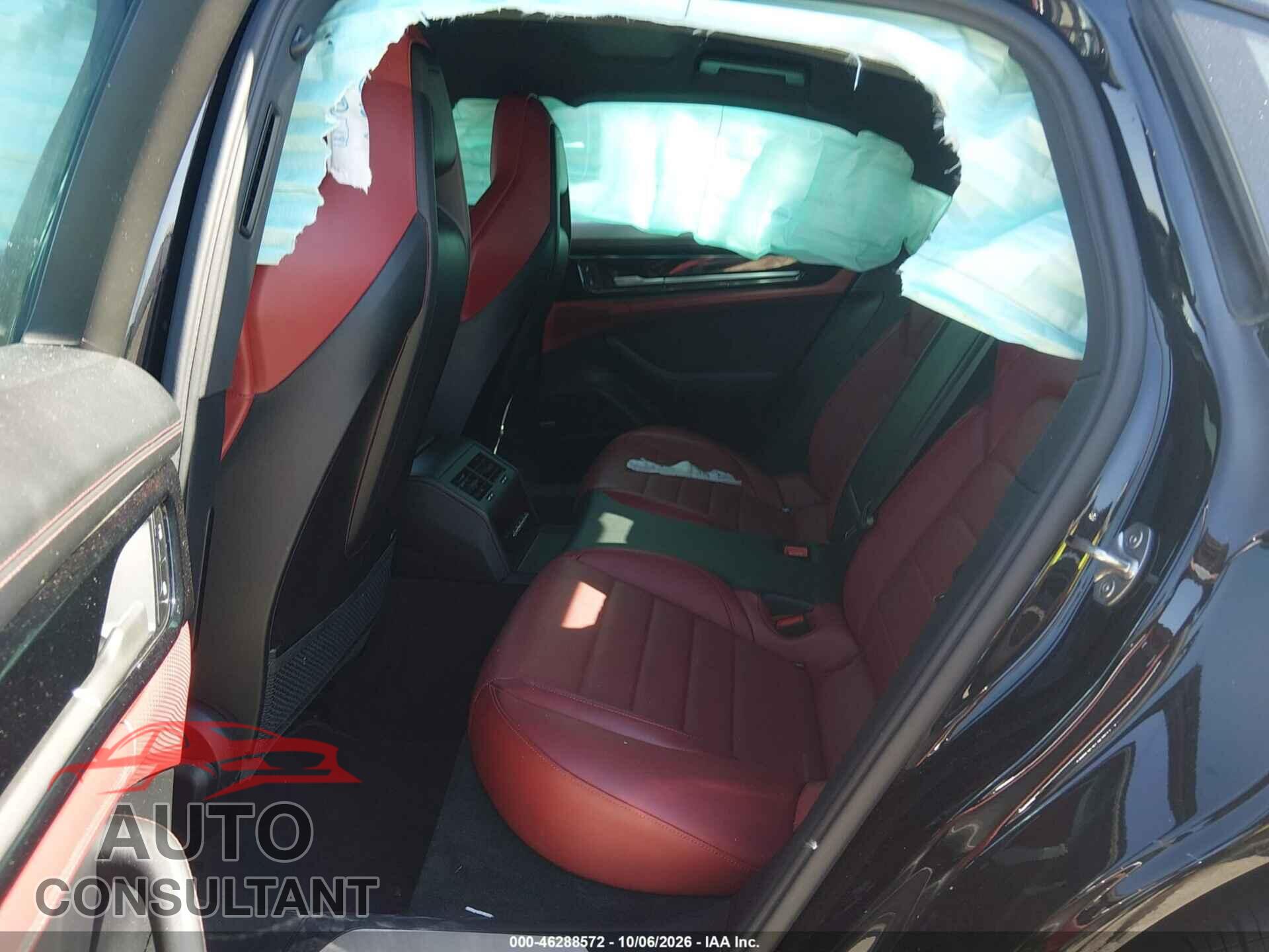 PORSCHE PANAMERA 2024 - WP0AA2YA6RL000638
