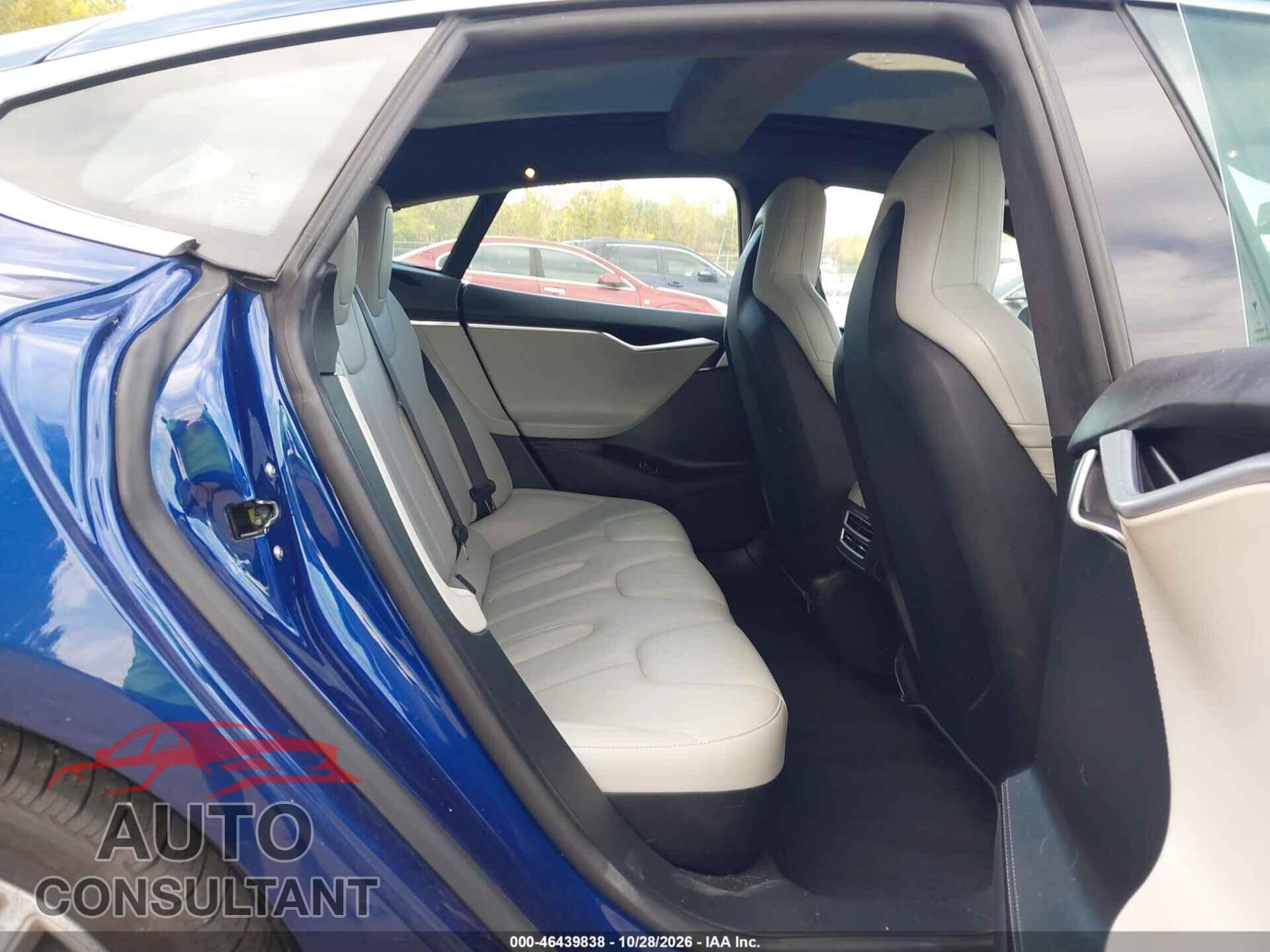 TESLA MODEL S 2015 - 5YJSA1E29FF112702