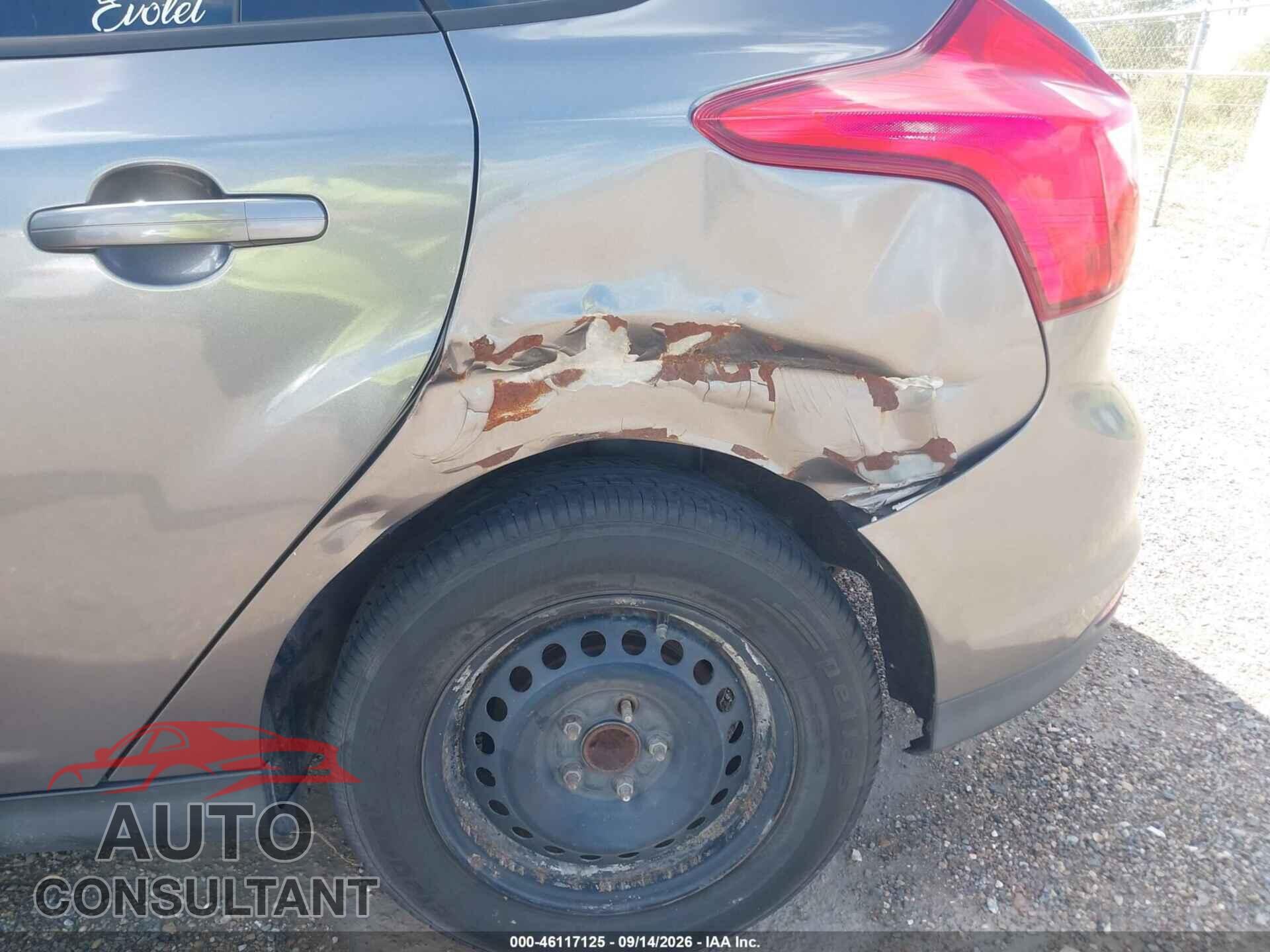 FORD FOCUS 2014 - 1FADP3K24EL400541