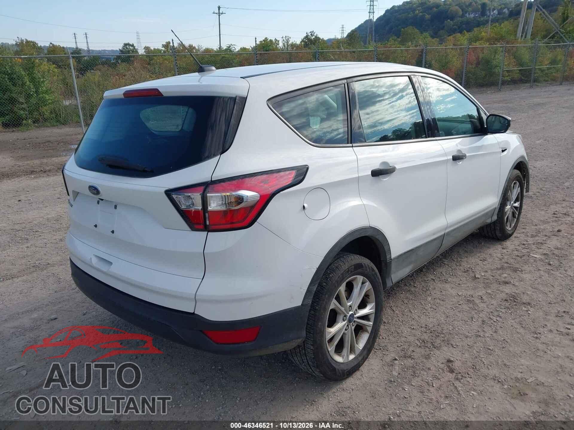 FORD ESCAPE 2017 - 1FMCU0F76HUD86655