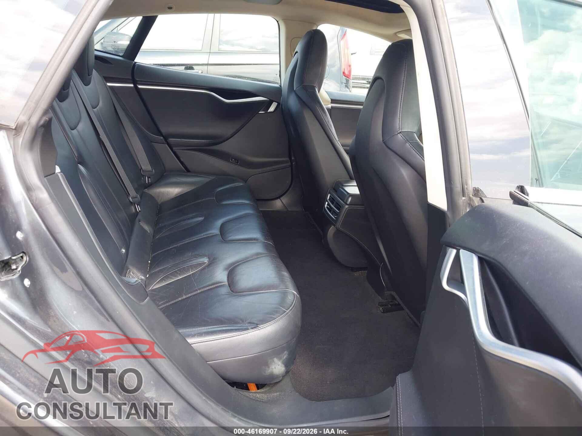 TESLA MODEL S 2014 - 5YJSA1H17EFP65059