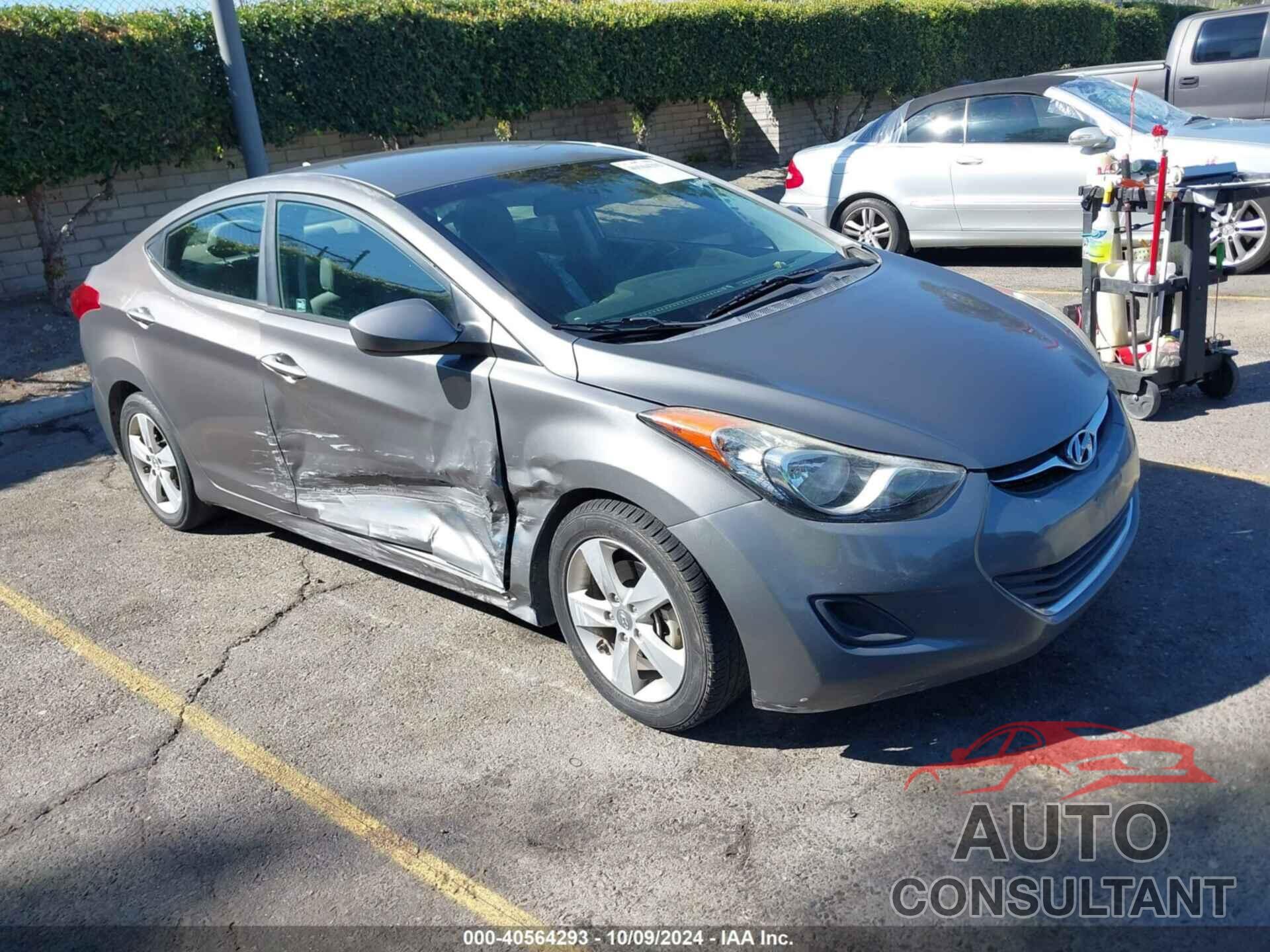 HYUNDAI ELANTRA 2013 - 5NPDH4AE7DH366168