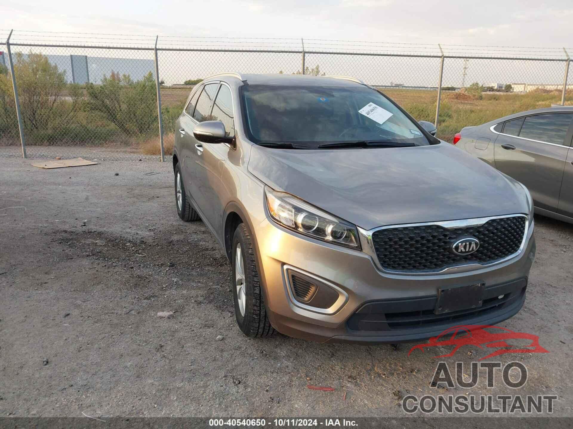 KIA SORENTO 2017 - 5XYPG4A39HG236520