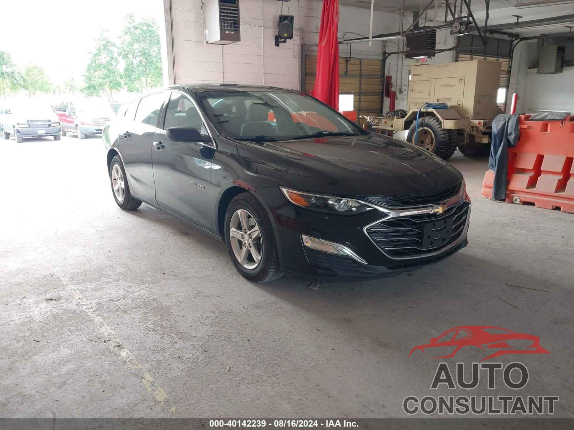 CHEVROLET MALIBU 2019 - 1G1ZC5ST5KF196576