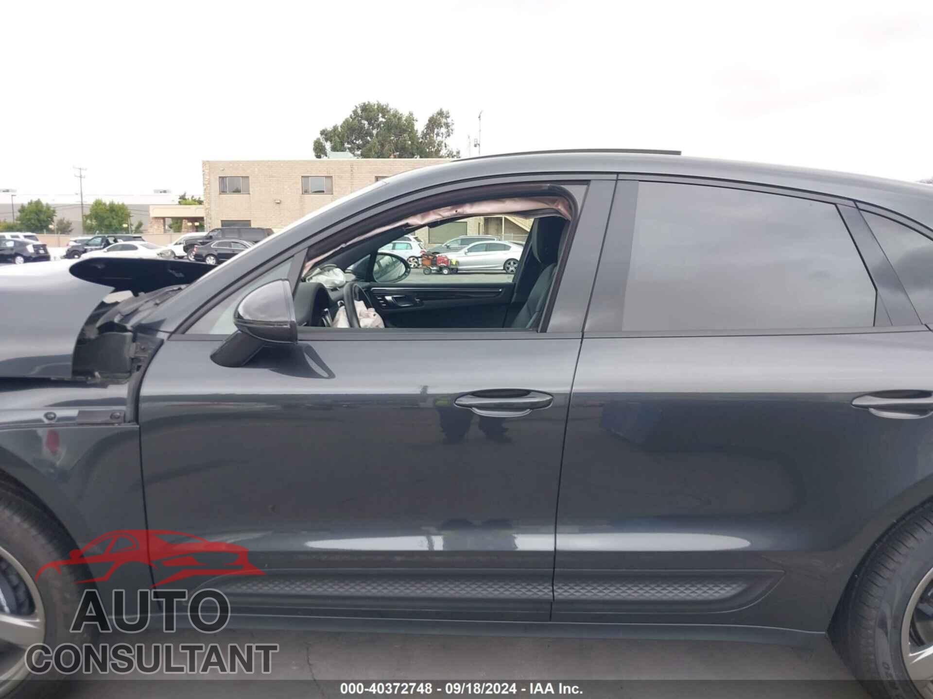 PORSCHE MACAN 2022 - WP1AA2A54NLB00517